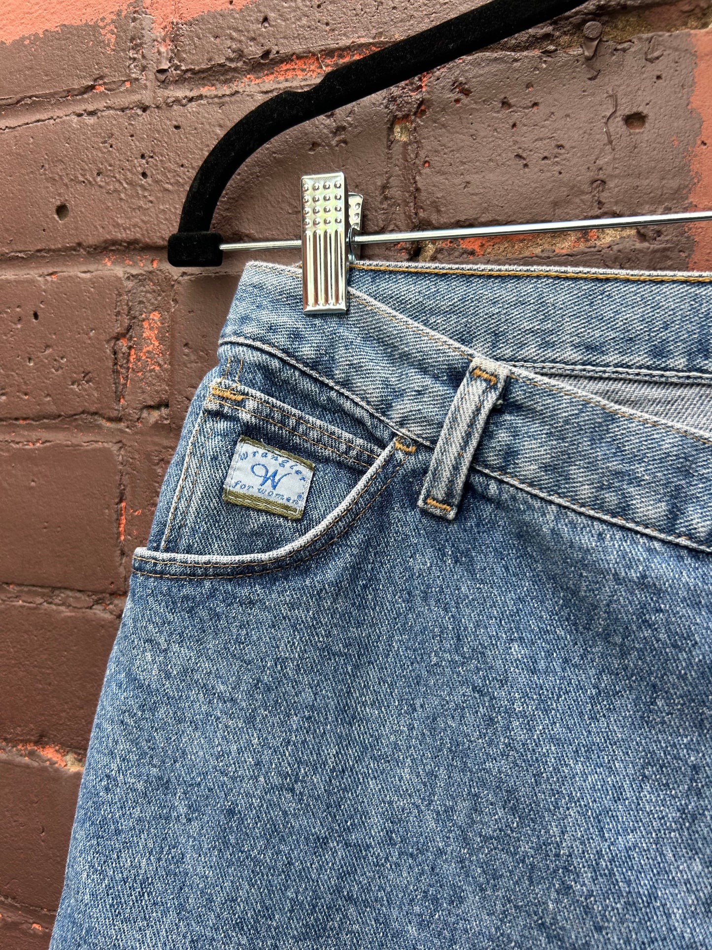 90’s Vintage Wrangler Classic Denim Shorts / 32 Waist