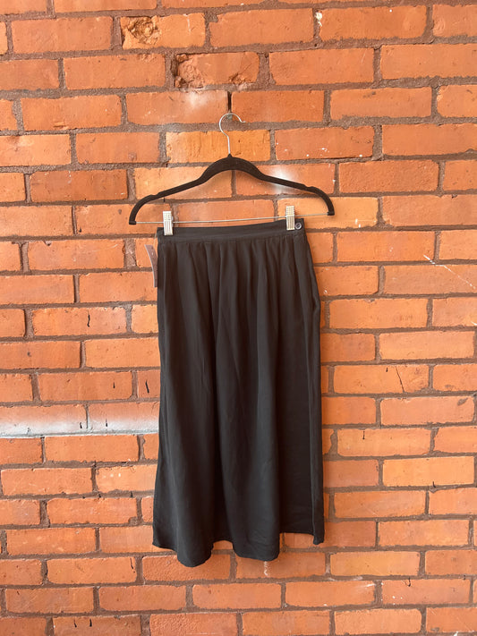 90’s Vintage Black Silk Midi Skirt / 24 Waist