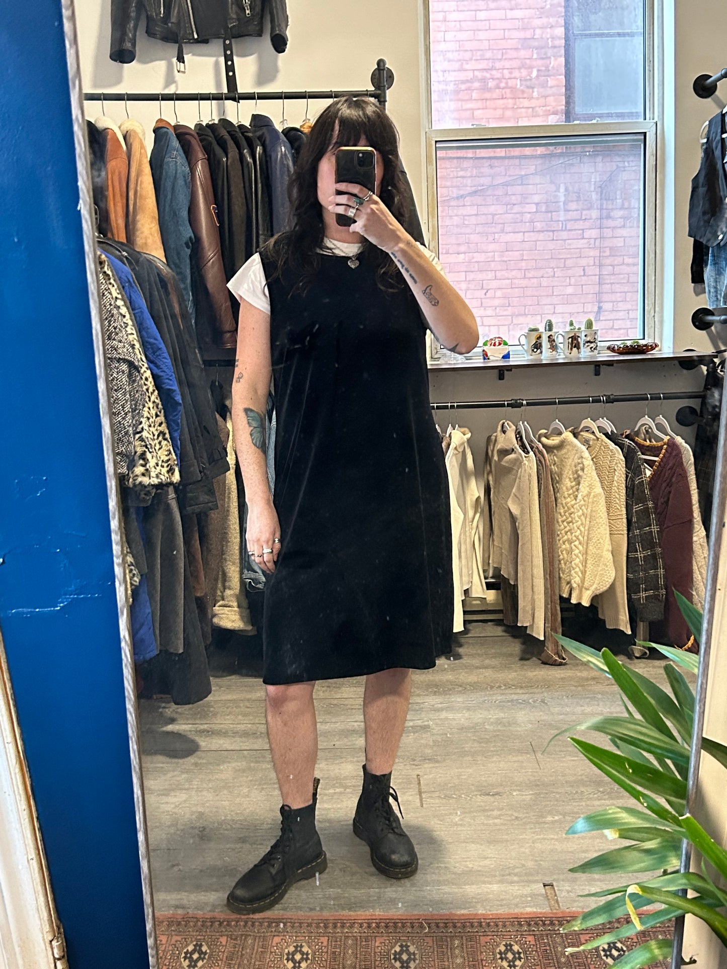 90’s Vintage Black Velvet Minimal Midi Dress / Size XL