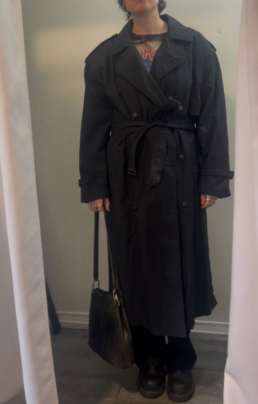 90’s Vintage Black Nylon Trench Coat / Size L-XL