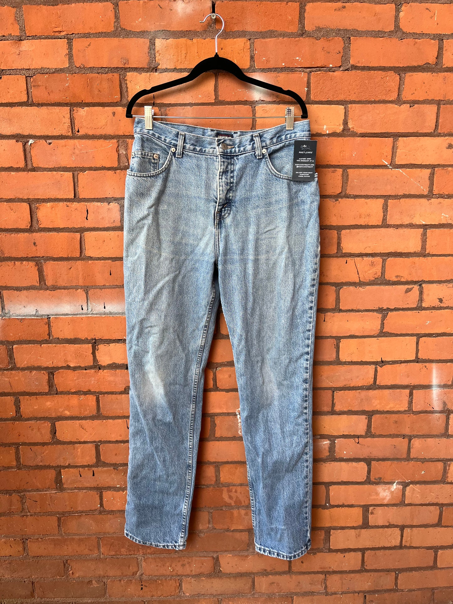 90’s Vintage Guess High Waist Faded Jeans / 32 Waist