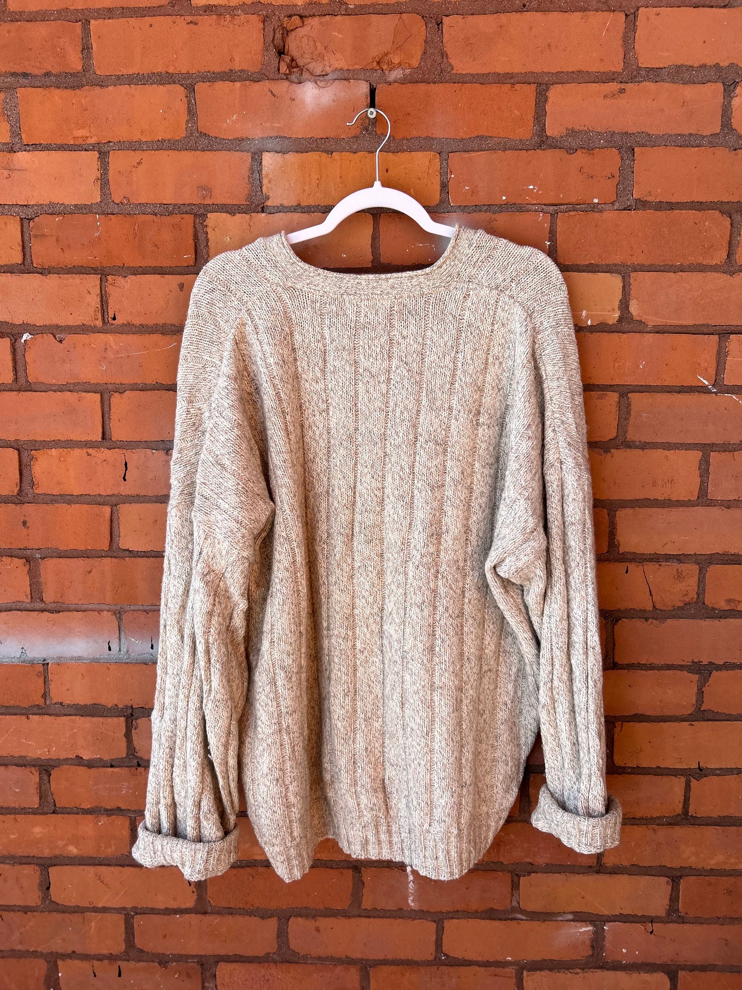 90’s Vintage Beige Slouchy V-Neck Knit Sweater / Size XXL