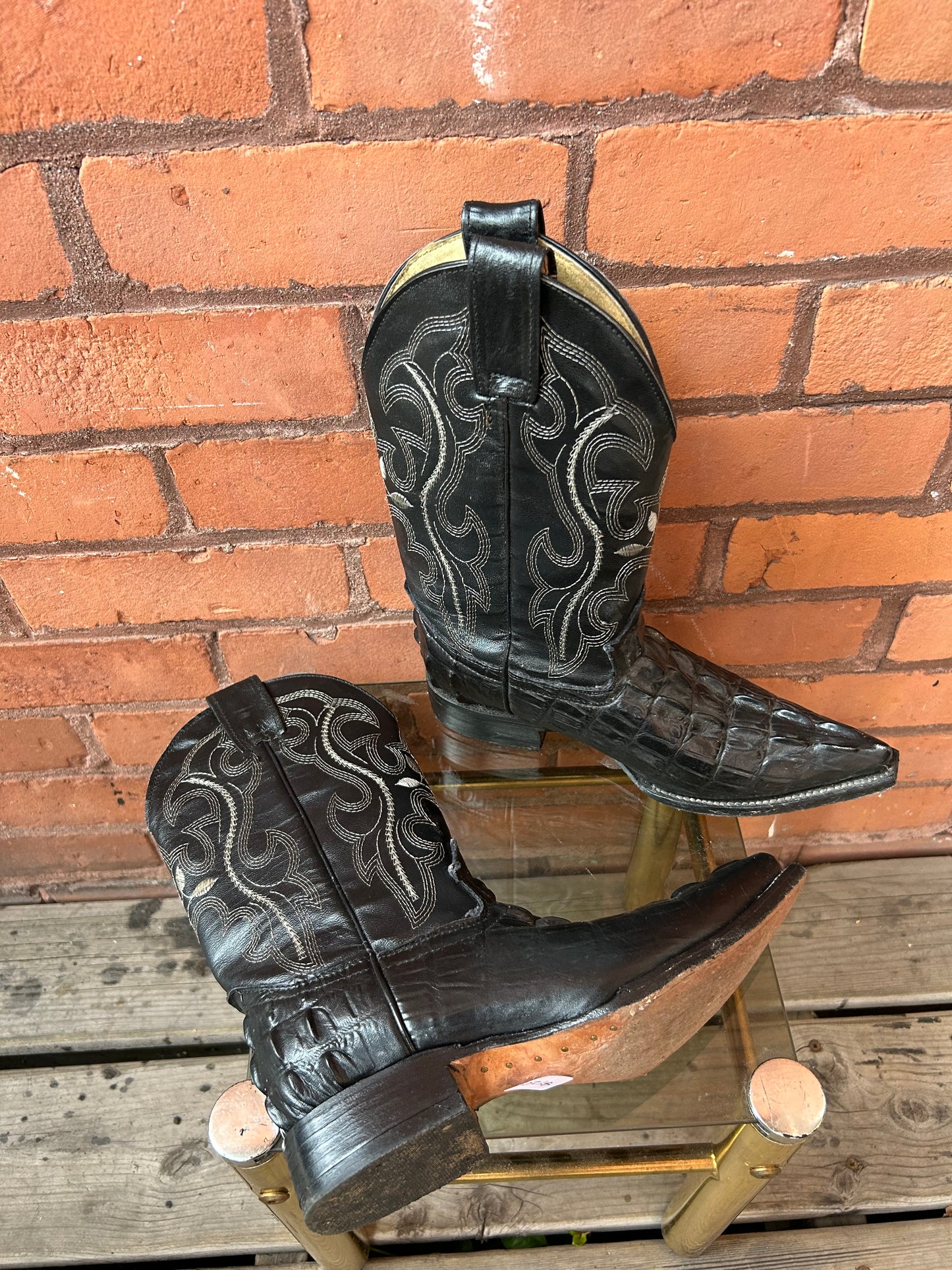 90’s Vintage Black Croc Leather Cowboy Boots / Size 6.5