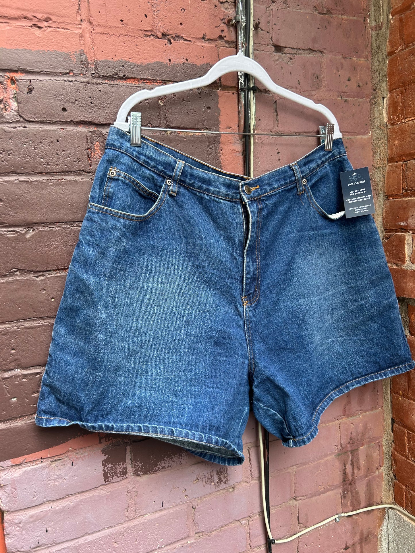 90's Vintage Classic Blue Denim Shorts / 40 Waist