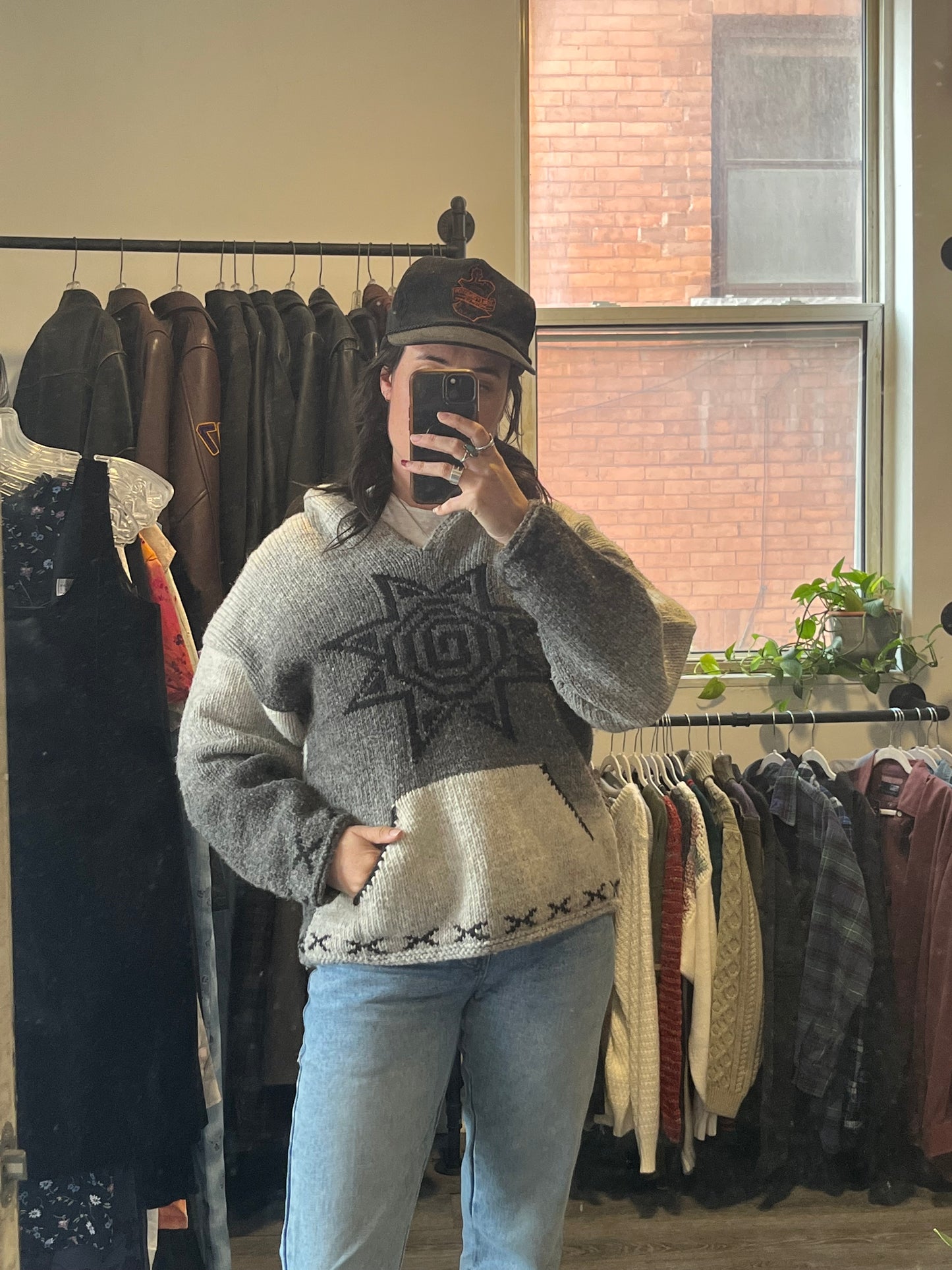 90’S Vintage Sun Hooded Wool Knit Sweater / Size L
