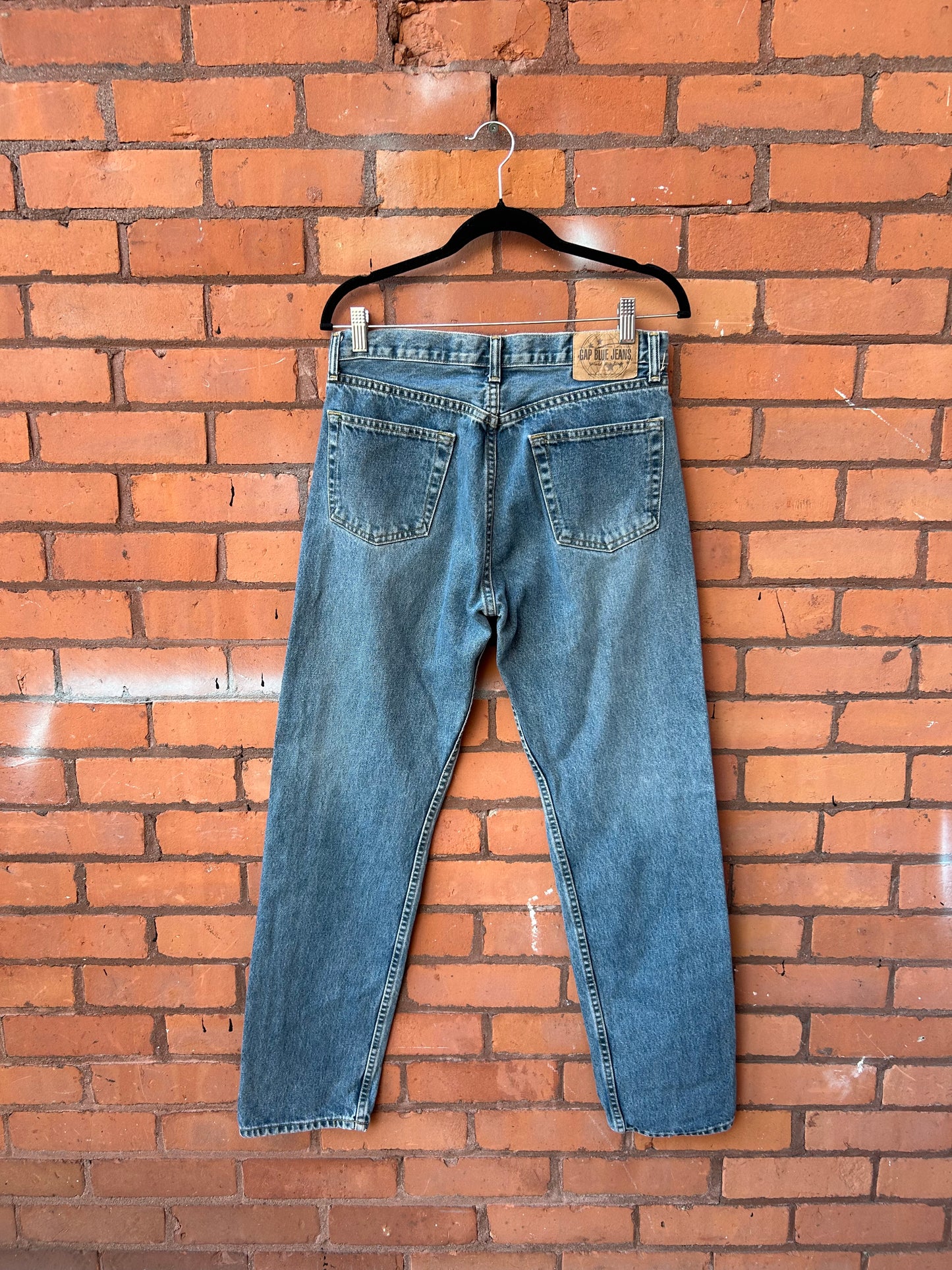 90’s Vintage Gap Faded Blue Straight Leg Jeans / 30 Waist