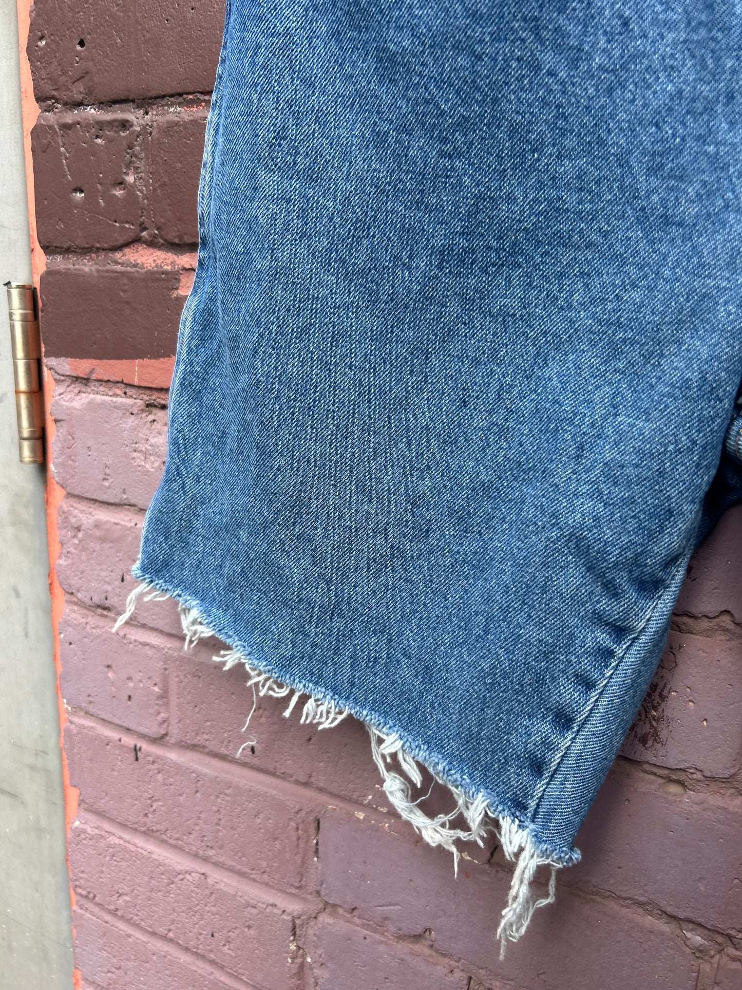 90's Vintage Classic Cut Off Jorts / 34 Waist