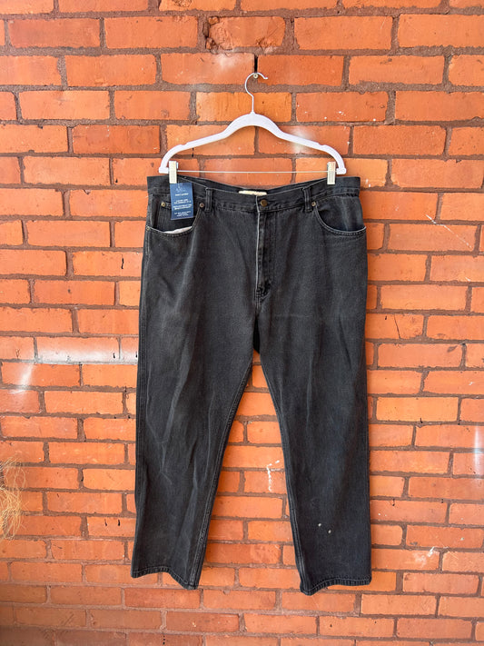 90’s Vintage Faded Black Classic Straight Leg Jeans / 40 Waist