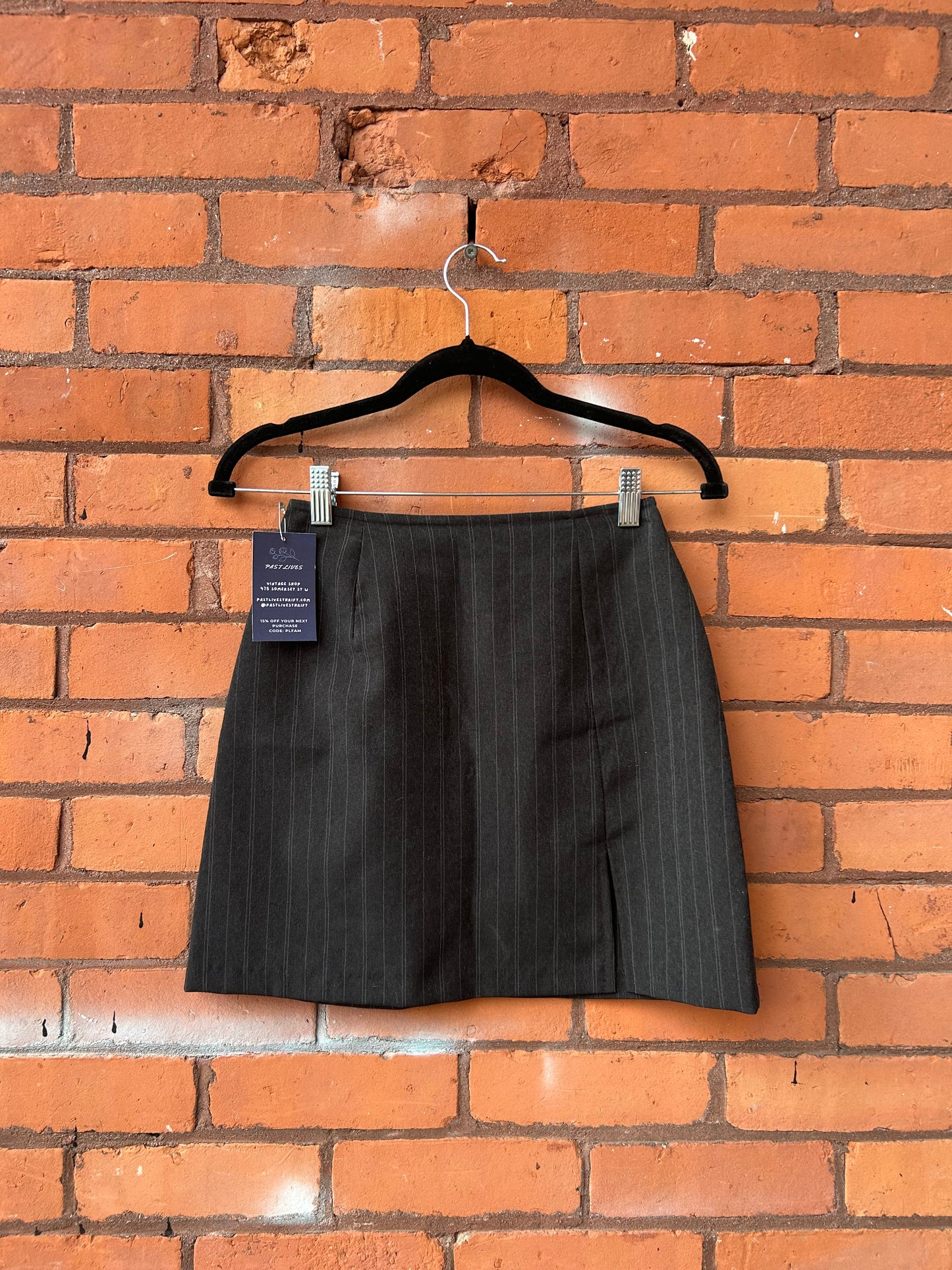 90's Vintage Charcoal Pinstripe Mini Skirt / 24 Waist