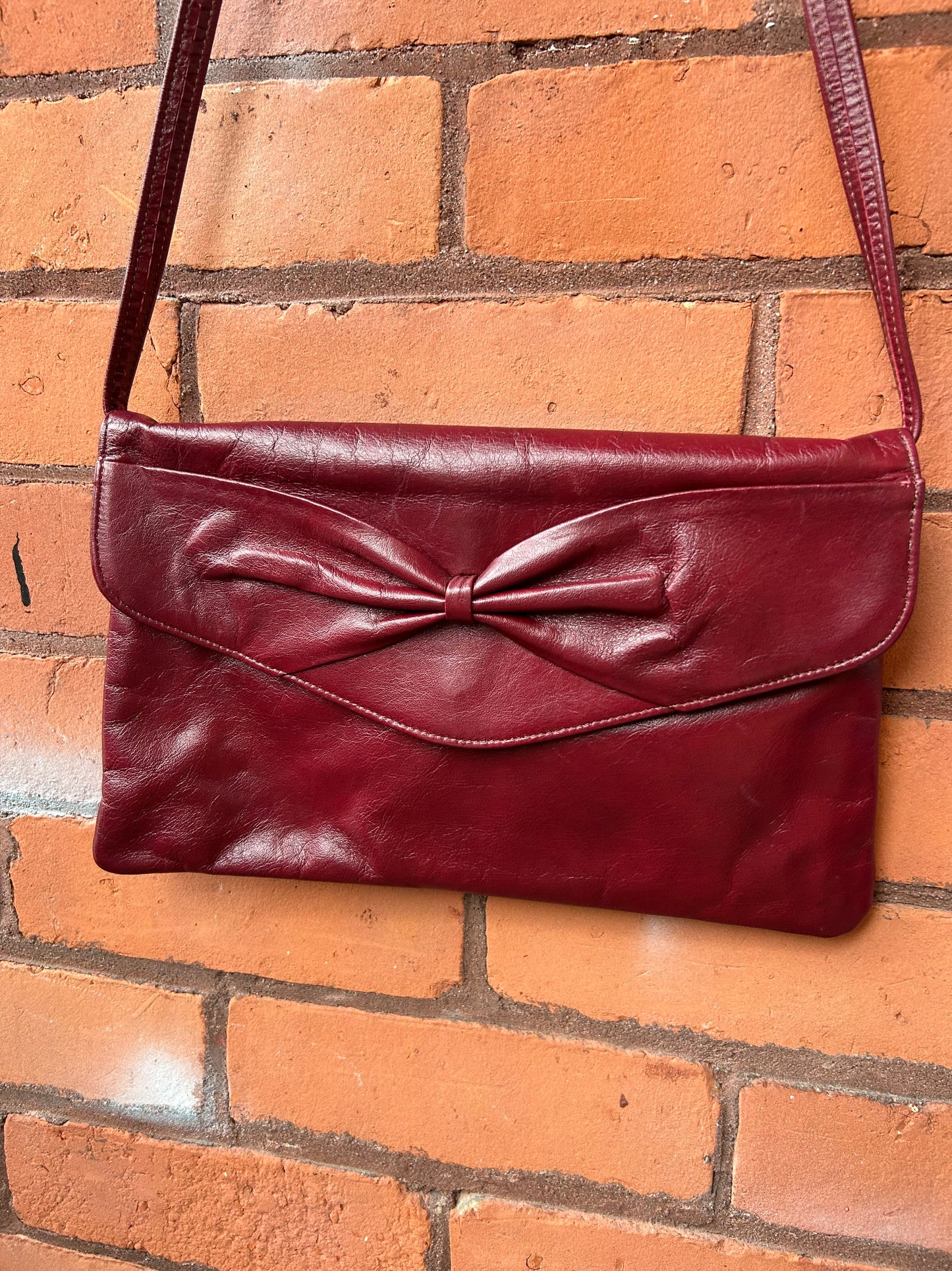 80’s Vintage Burgundy Leather Bow Clutch Purse