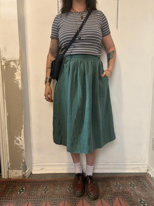 90’s Vintage Black & White Stripped Cotton Tee / Size M