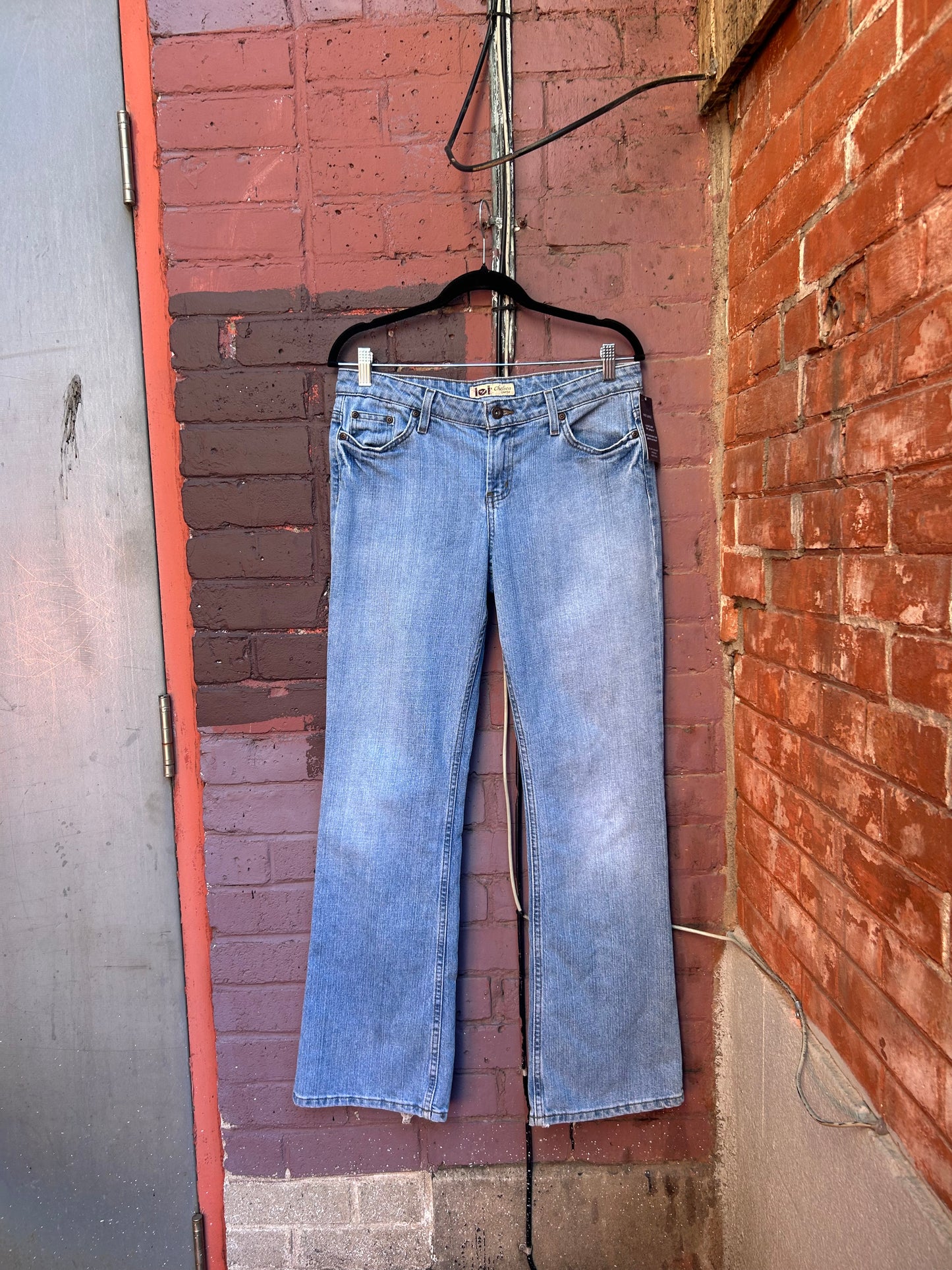 Y2K Vintage Low Rise Light Wash Flare Jeans / 34 Waist