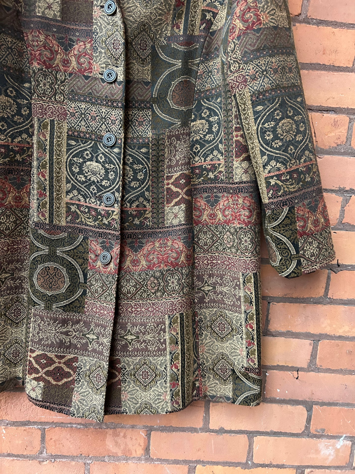 90’s Vintage Brown & Red Tapestry Jacket / Size XL