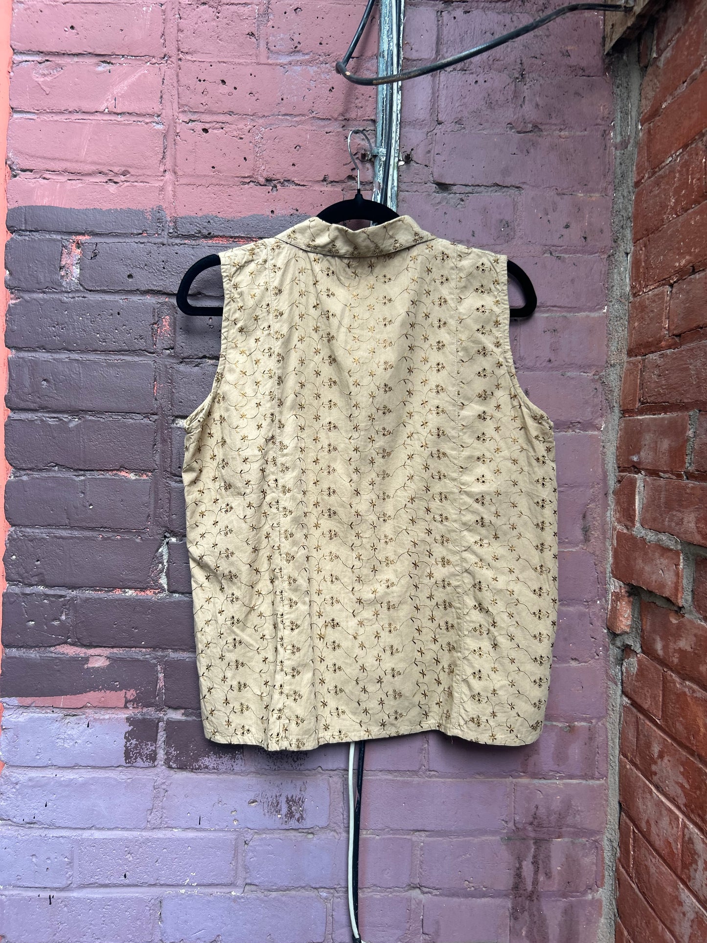 Y2K Vintage Brown Eyelet Cotton Sleeveless Button Down Tank / Size L