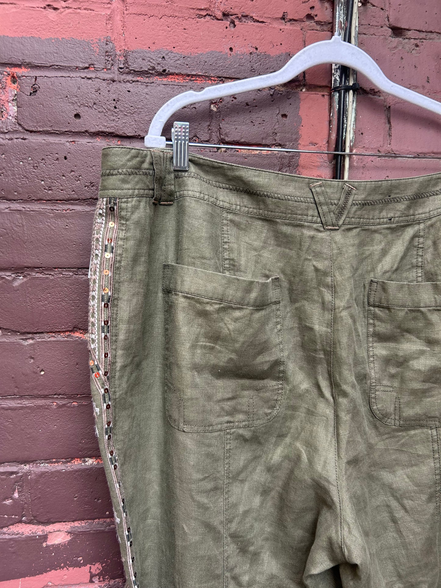 Y2K Vintage Green Linen Embroidered Capris / 44 Waist
