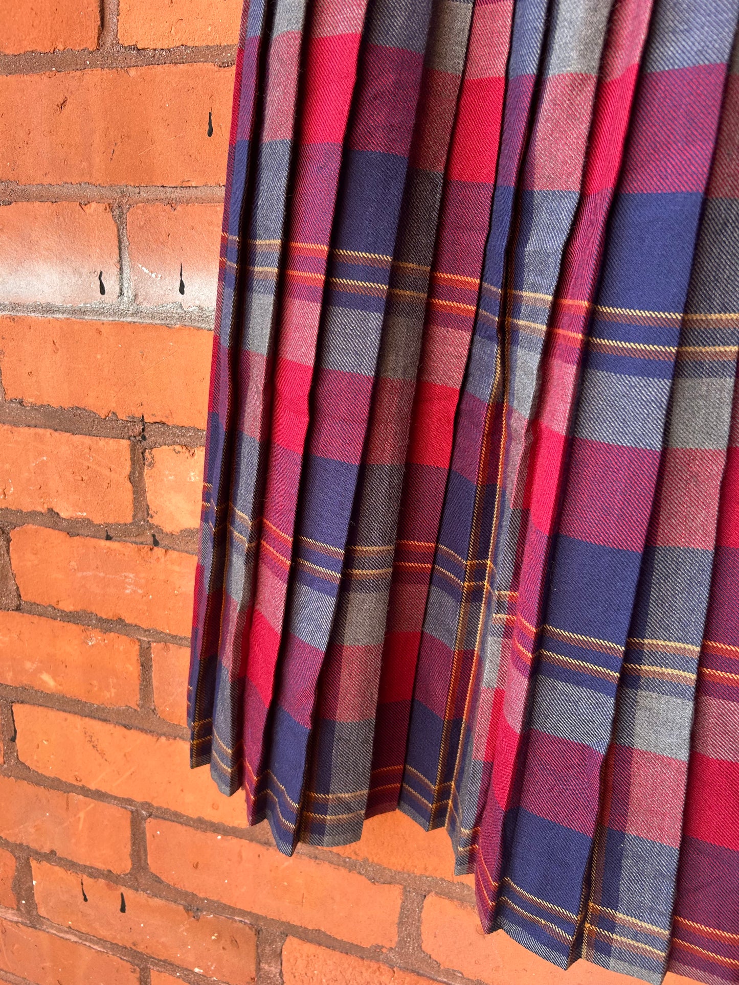 70’s Vintage Magenta & Blue Plaid Wool Midi Skirt / 28 Waist
