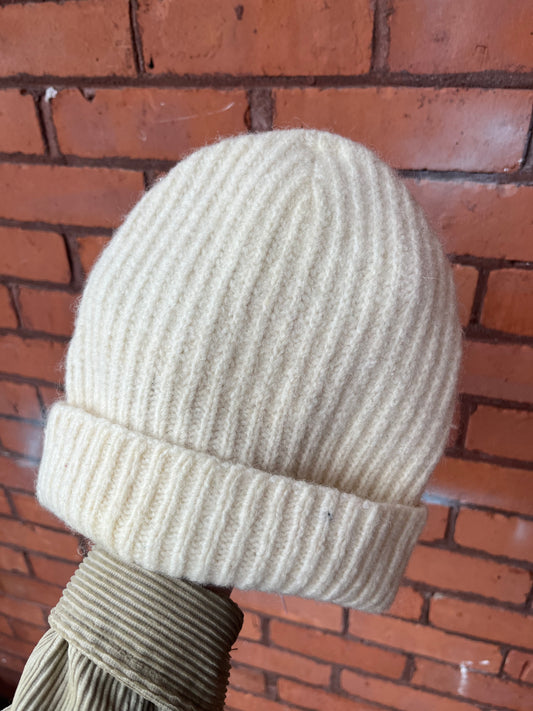 90’s Classic Cream Wool Knit Toque