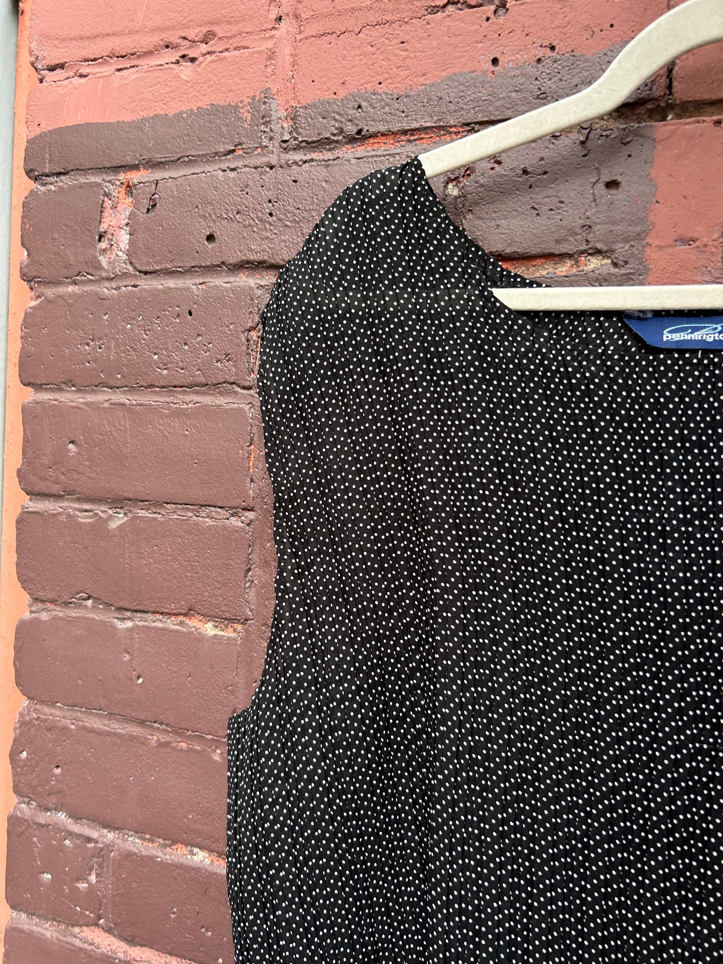 90's Vintage Black & White Polka Dot Mesh Tank Top / Size 3X