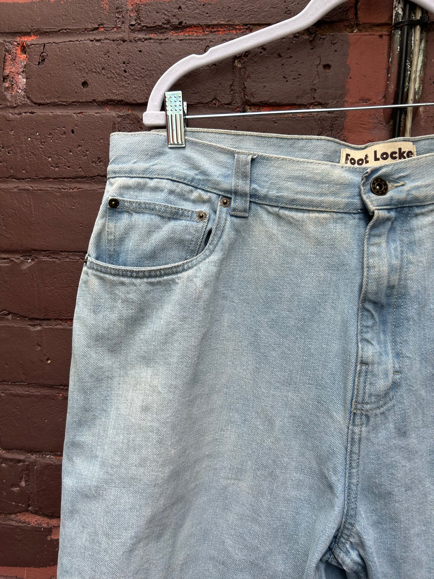 Y2K Vintage Light Wash Jorts / 38 Waist