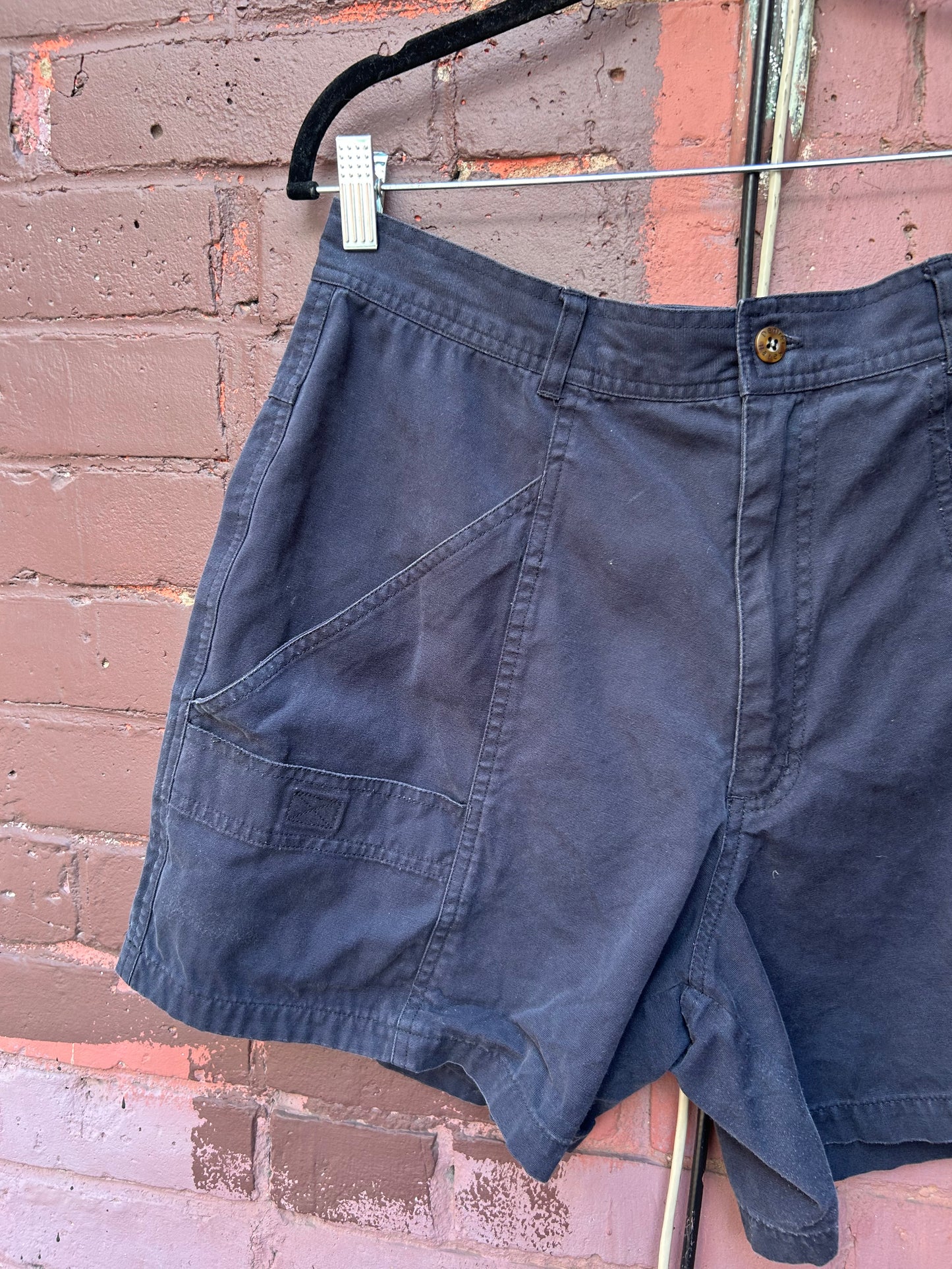 Y2K Vintage Navy Cotton Cargo Shorts / 32 Waist