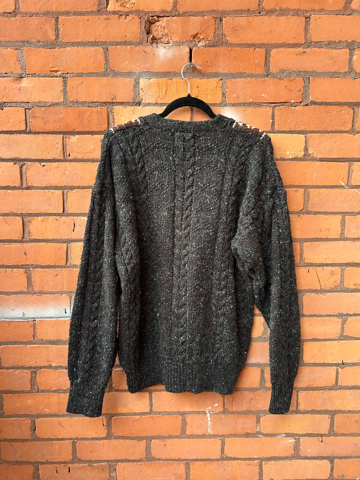 90’s Vintage Grey Fair Isle V-Neck Chunky Knit Sweater / Size XL