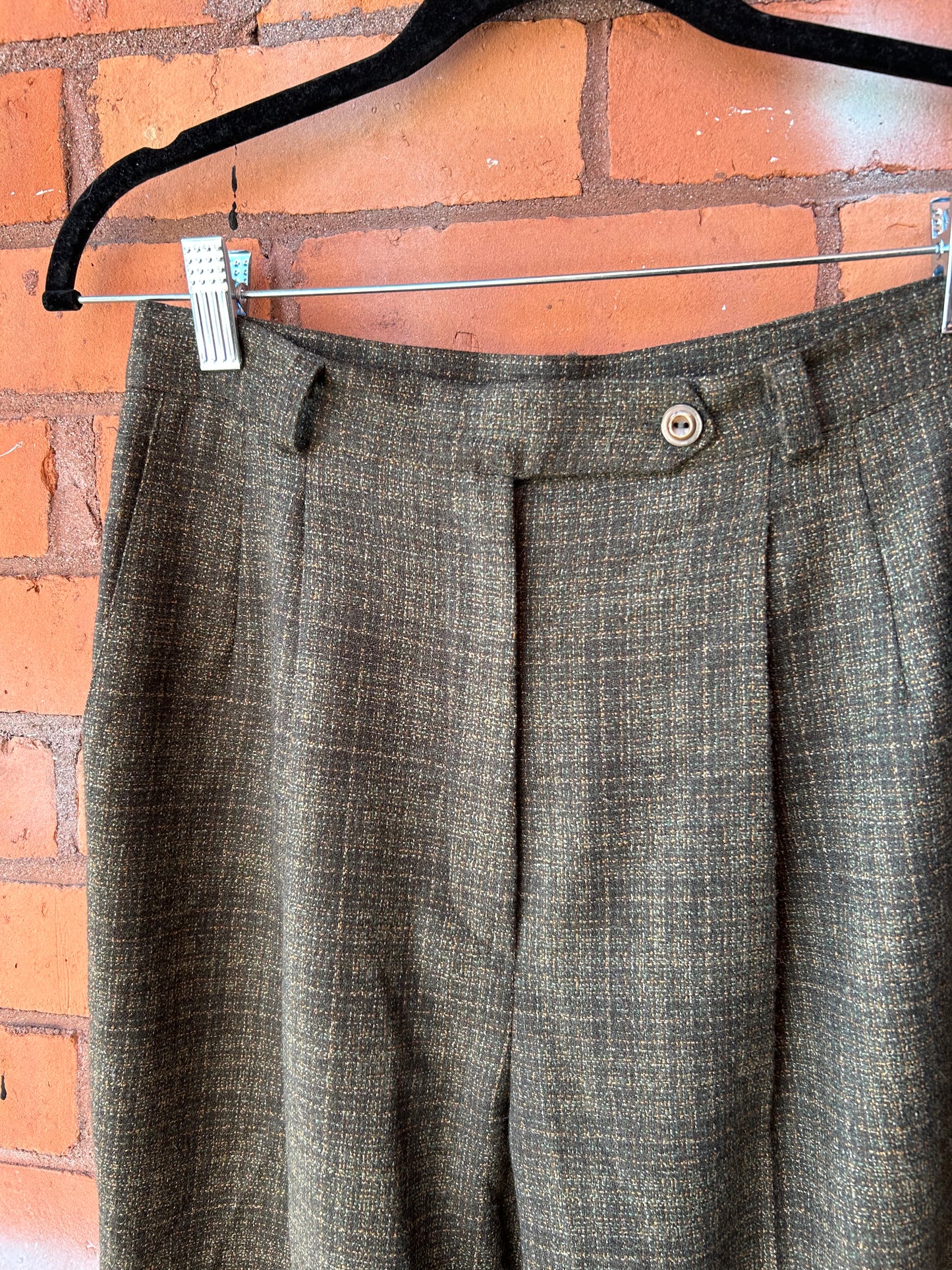 90’s Vintage Green Plaid Pleated Trousers / 27 Waist
