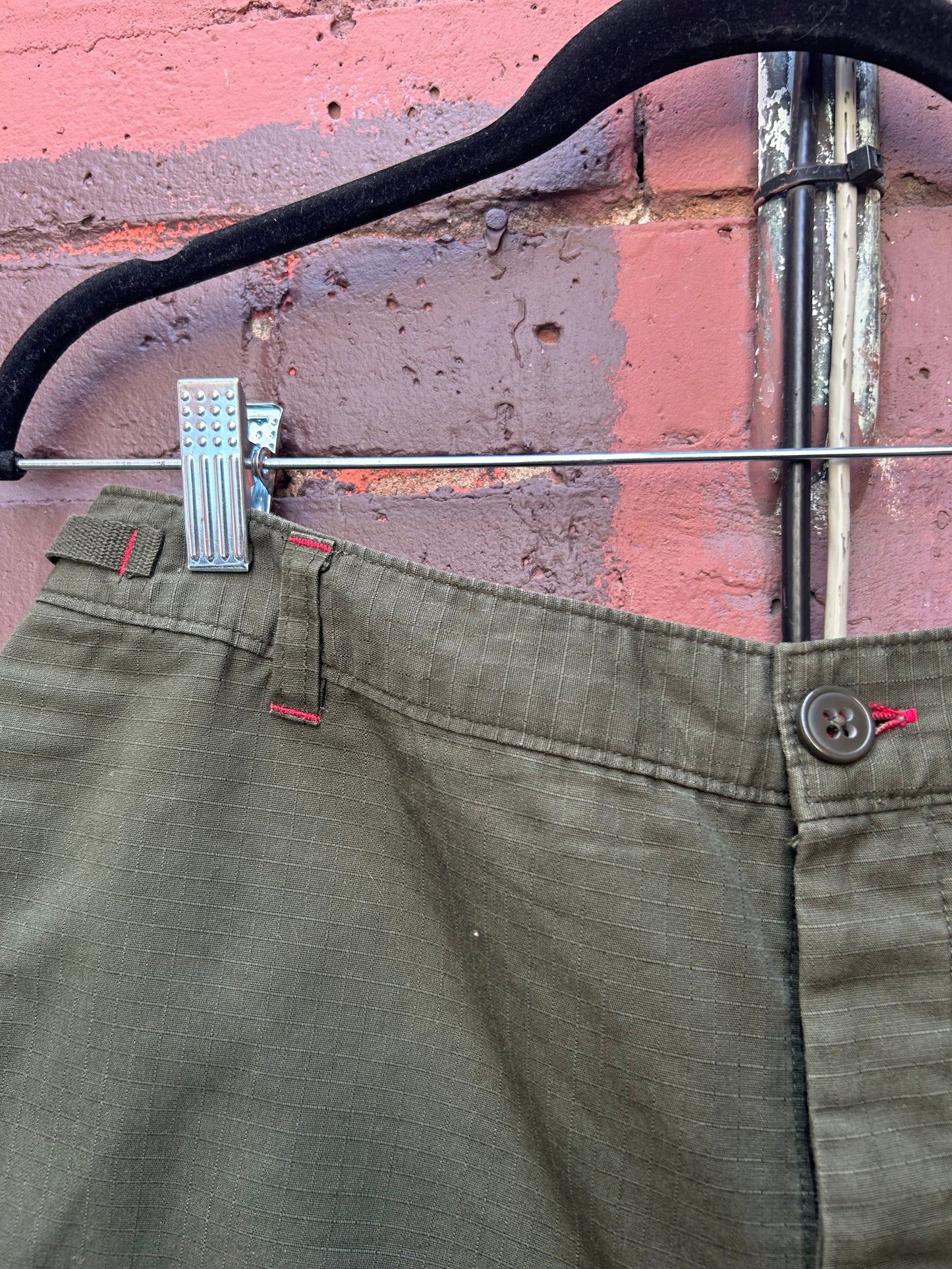 Y2K Vintage Gap Green Cotton Cargo Shorts / 31 Waist