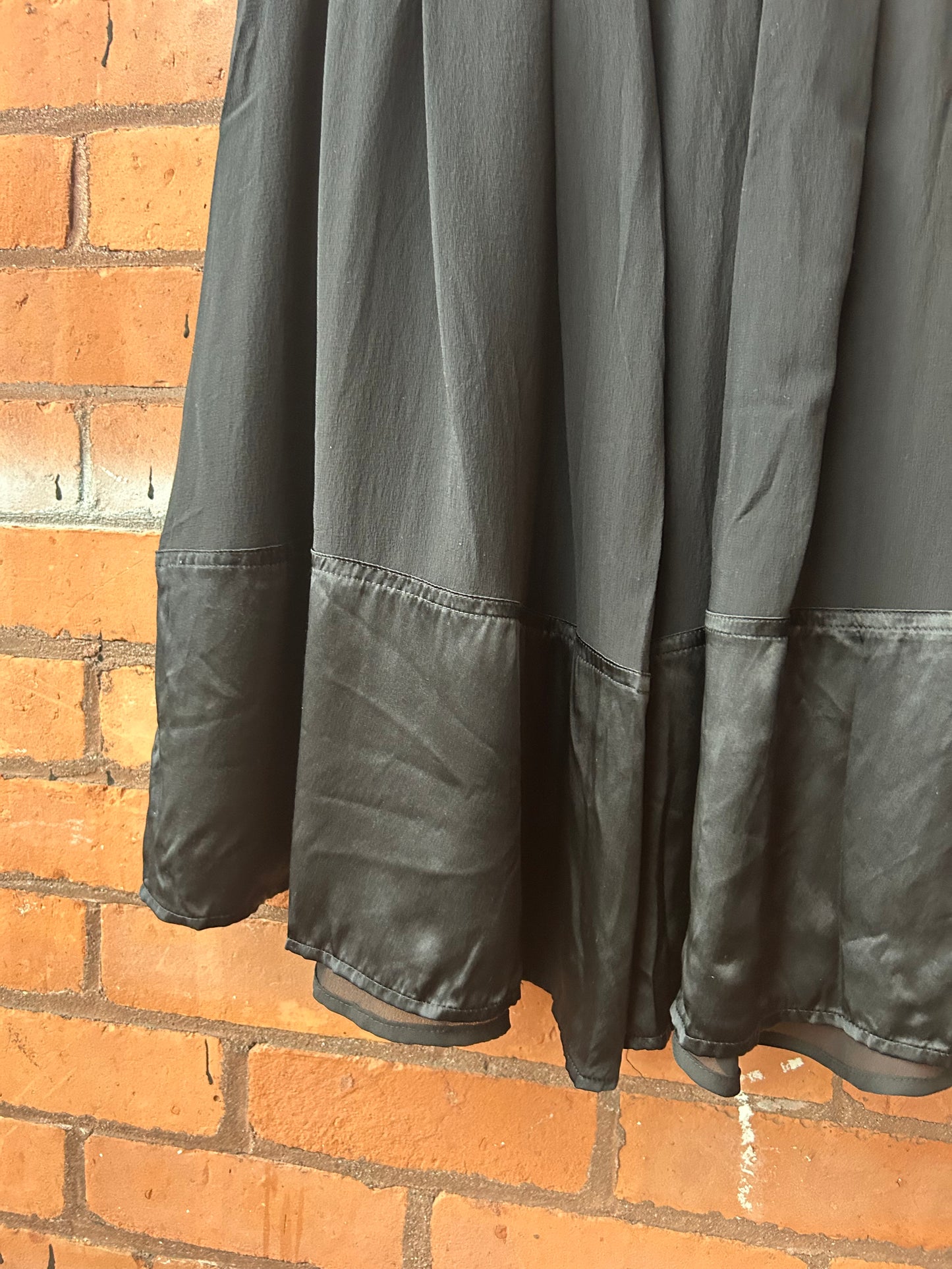 90’s Vintage Black Silk Midi Skirt / 34 Waist