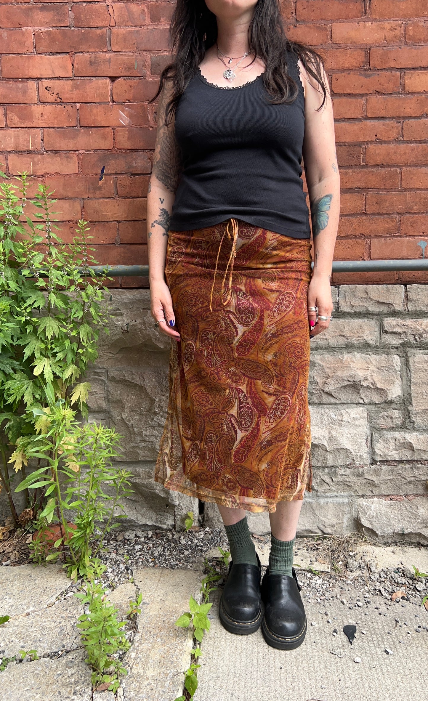 90’s Vintage Orange Paisley Mesh Over lay Midi Skirt / 32-36 Waist