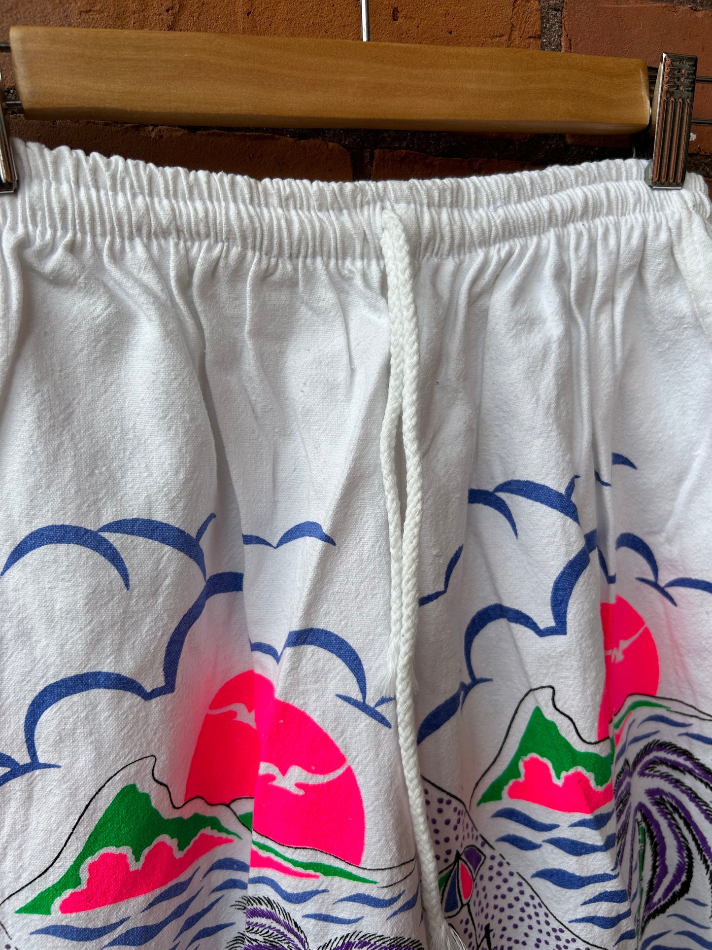 80’s Vintage Summer Vibes White Cotton Shorts / 24-30 Waist