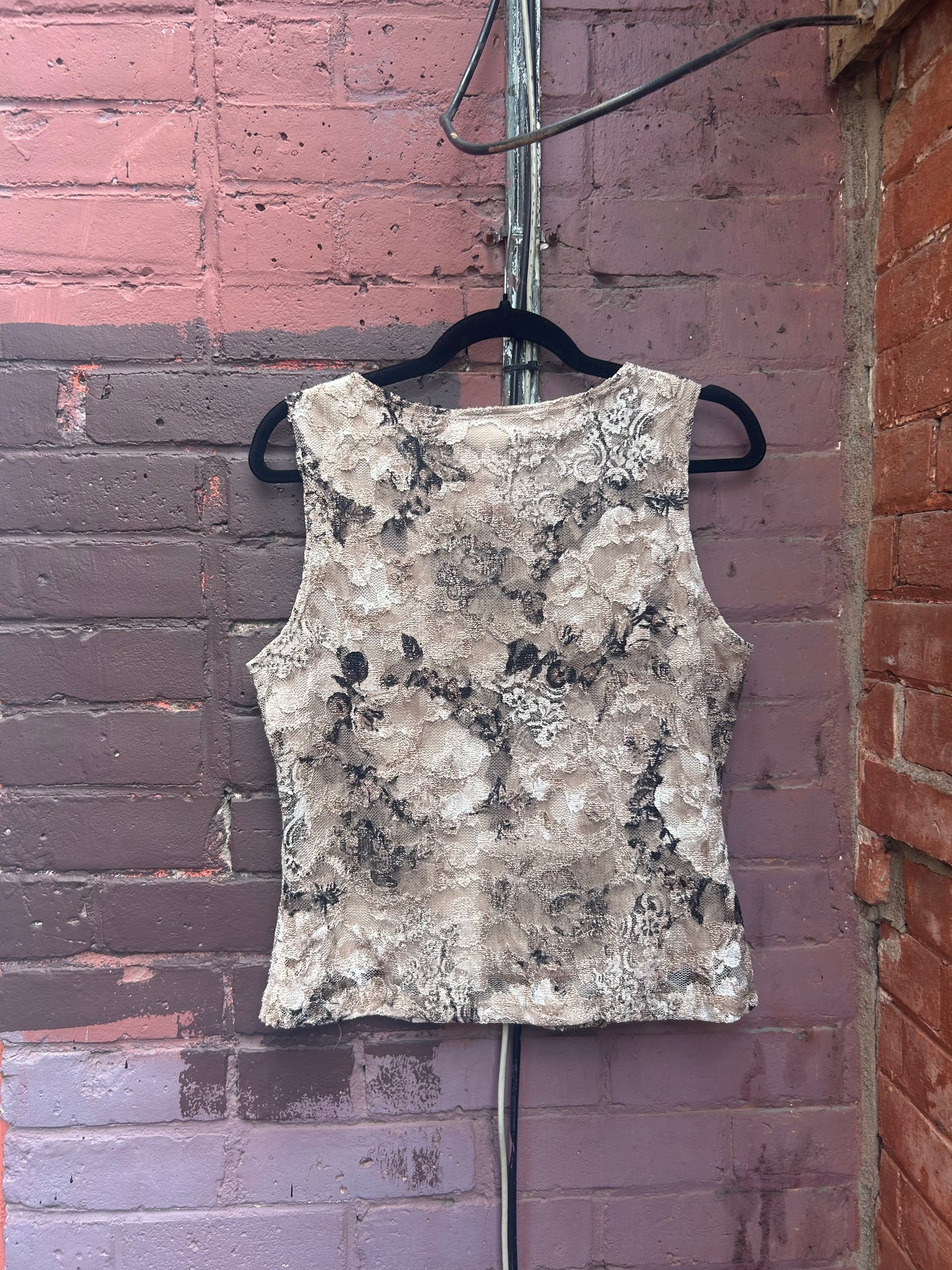 90’s Vintage Neutral Lace Tank / Size L