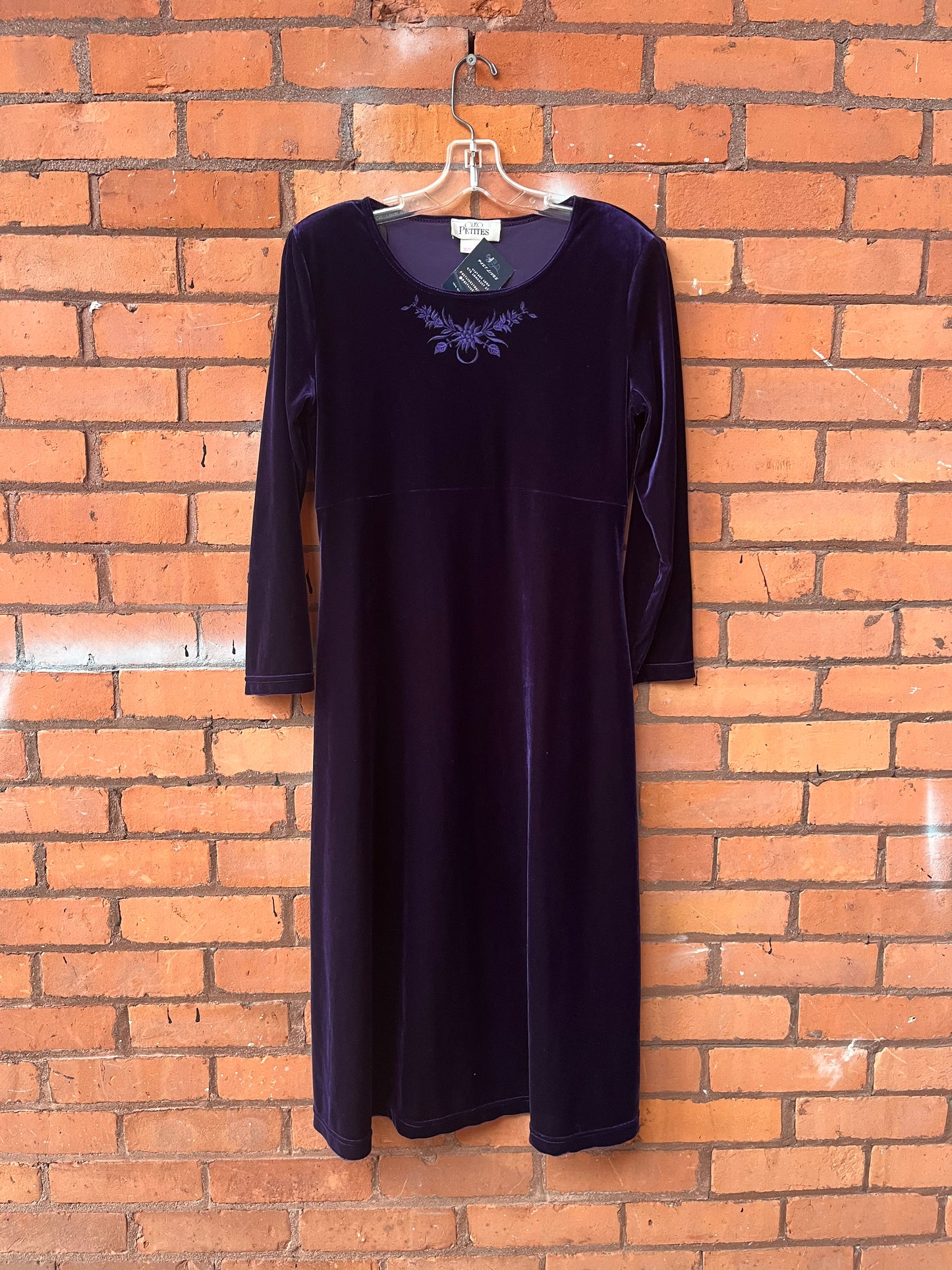 90’s Vintage Purple Velvet Longsleeve Midi Dress / Size 10-12