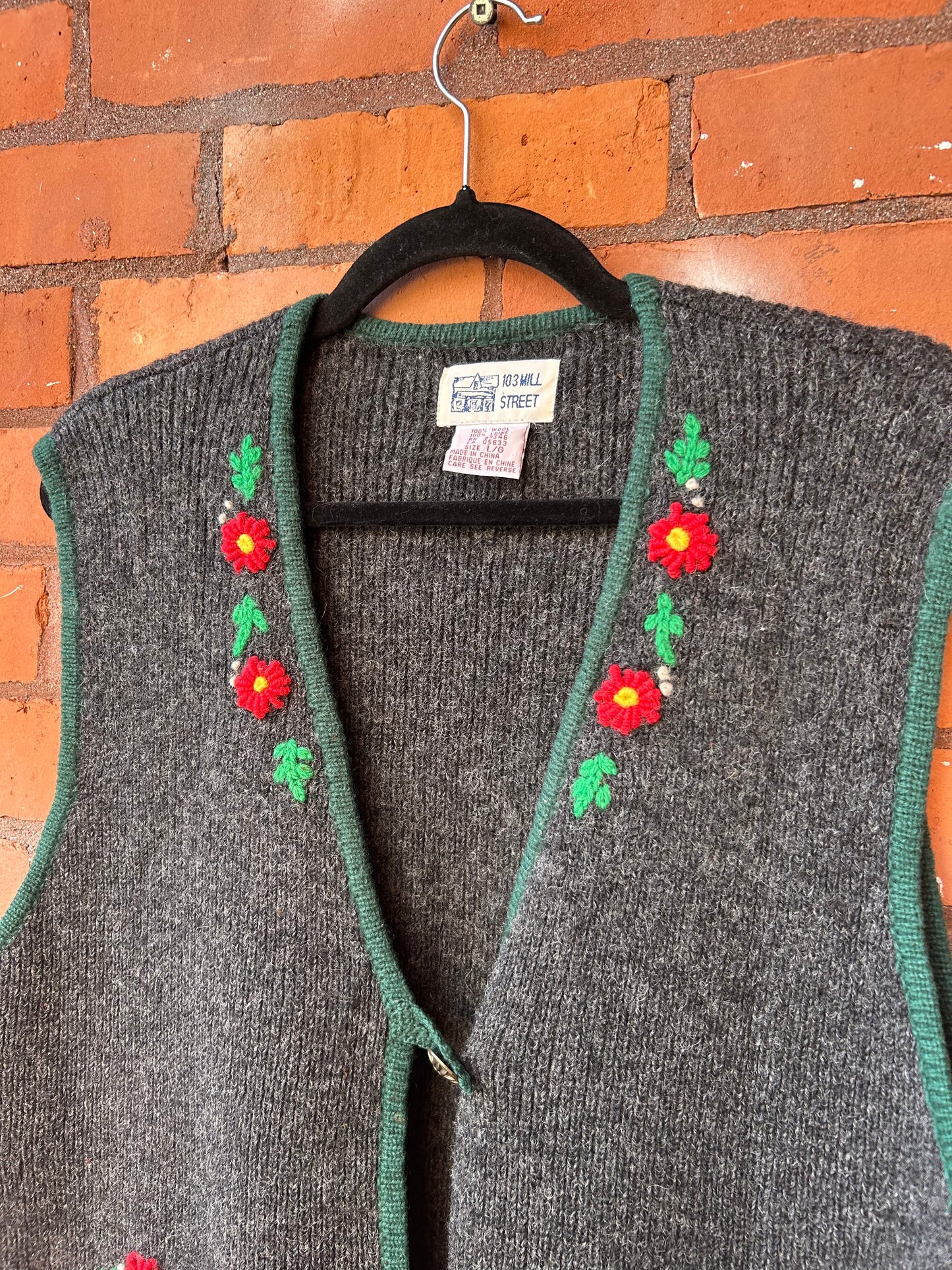 90’s Vintage Grey Wool Flower & Heart Sweater Vest / Size L