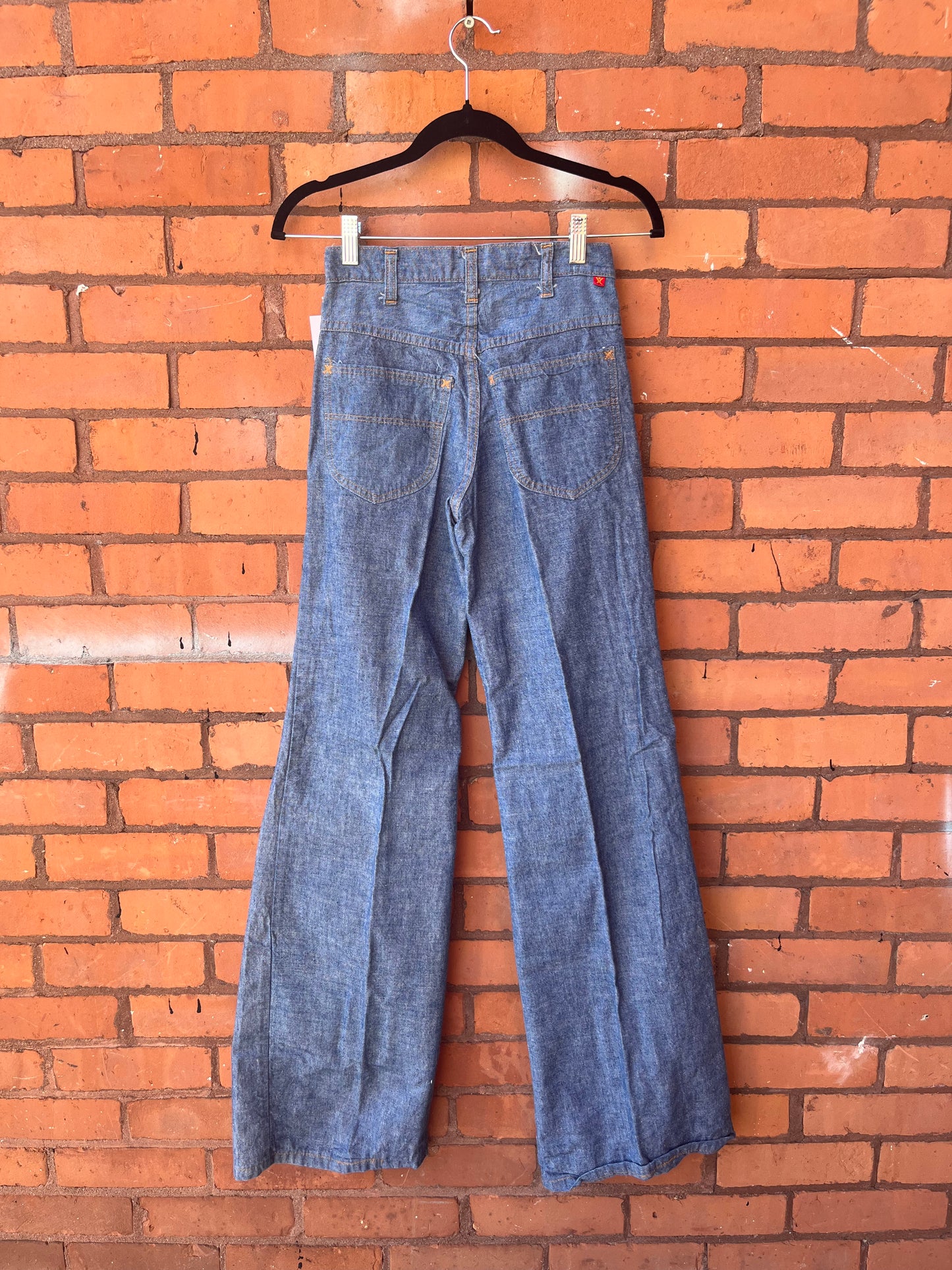 70’s Vintage Blue Bell Bottom Wide Leg Jeans / 24 Waist