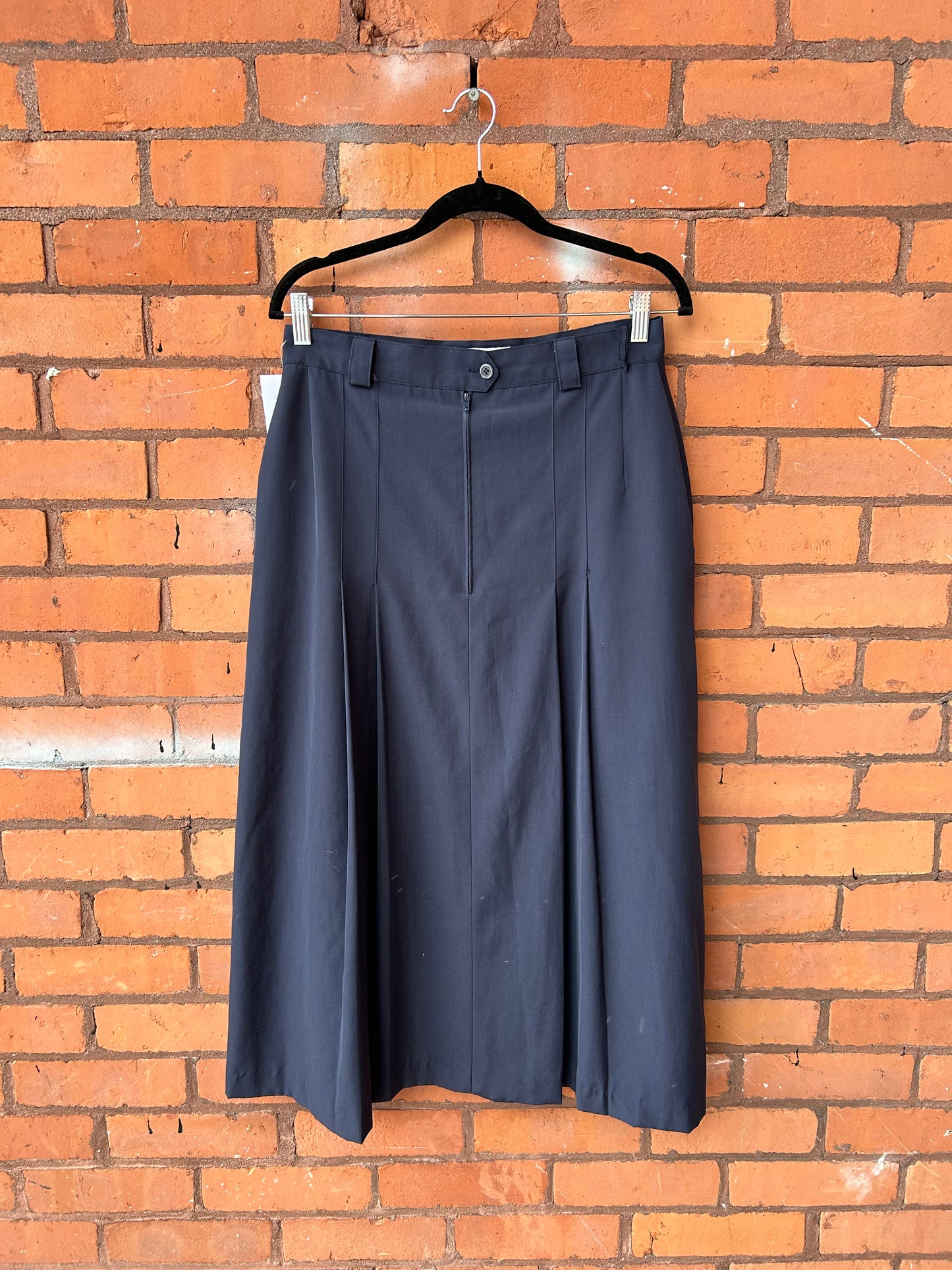 90’s Vintage Navy Pleated A-Line Midi Skirt / 31 Waist