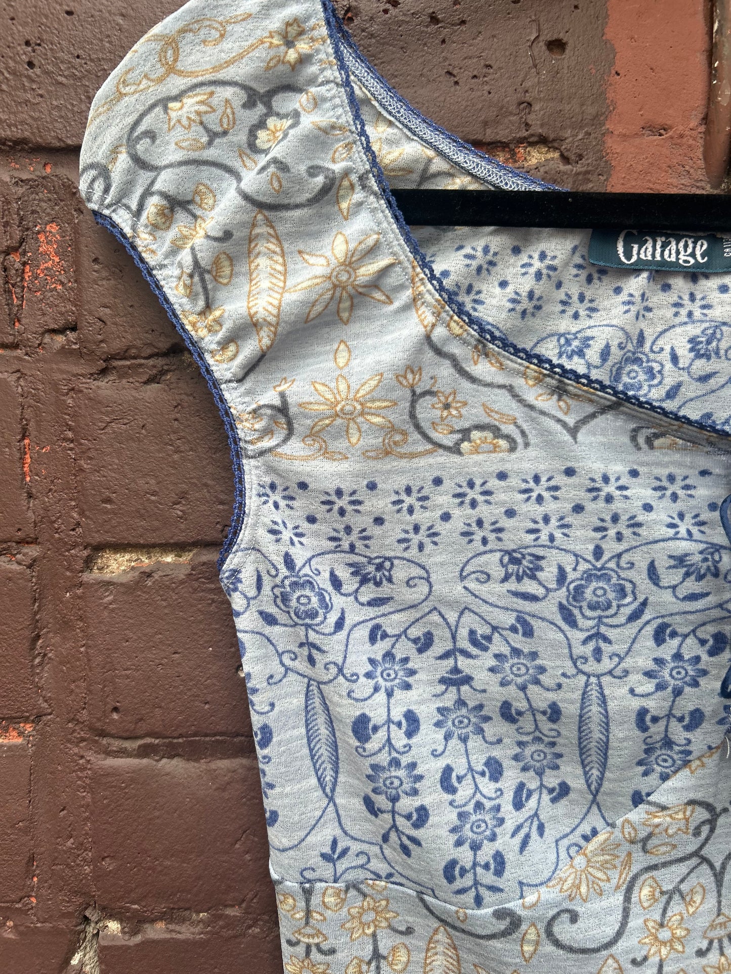 90’s Vintage Blue Floral Micro Mesh Top / Size S