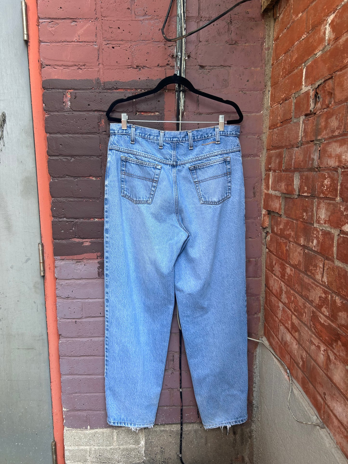 90's Vintage Light Wash Baggy Jeans / 34 Waist