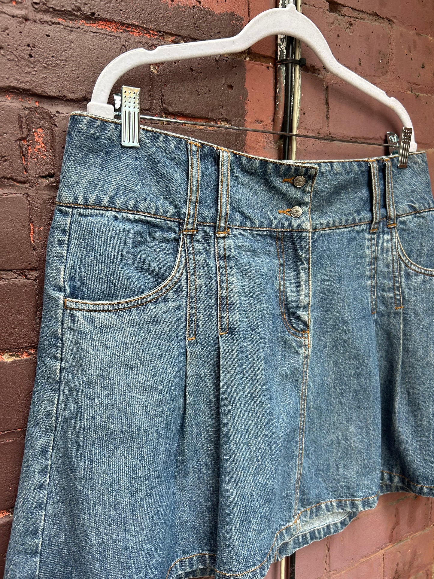 90's Vintage Denim Pleated Drop Waist Mini Skirt / 36 Waist