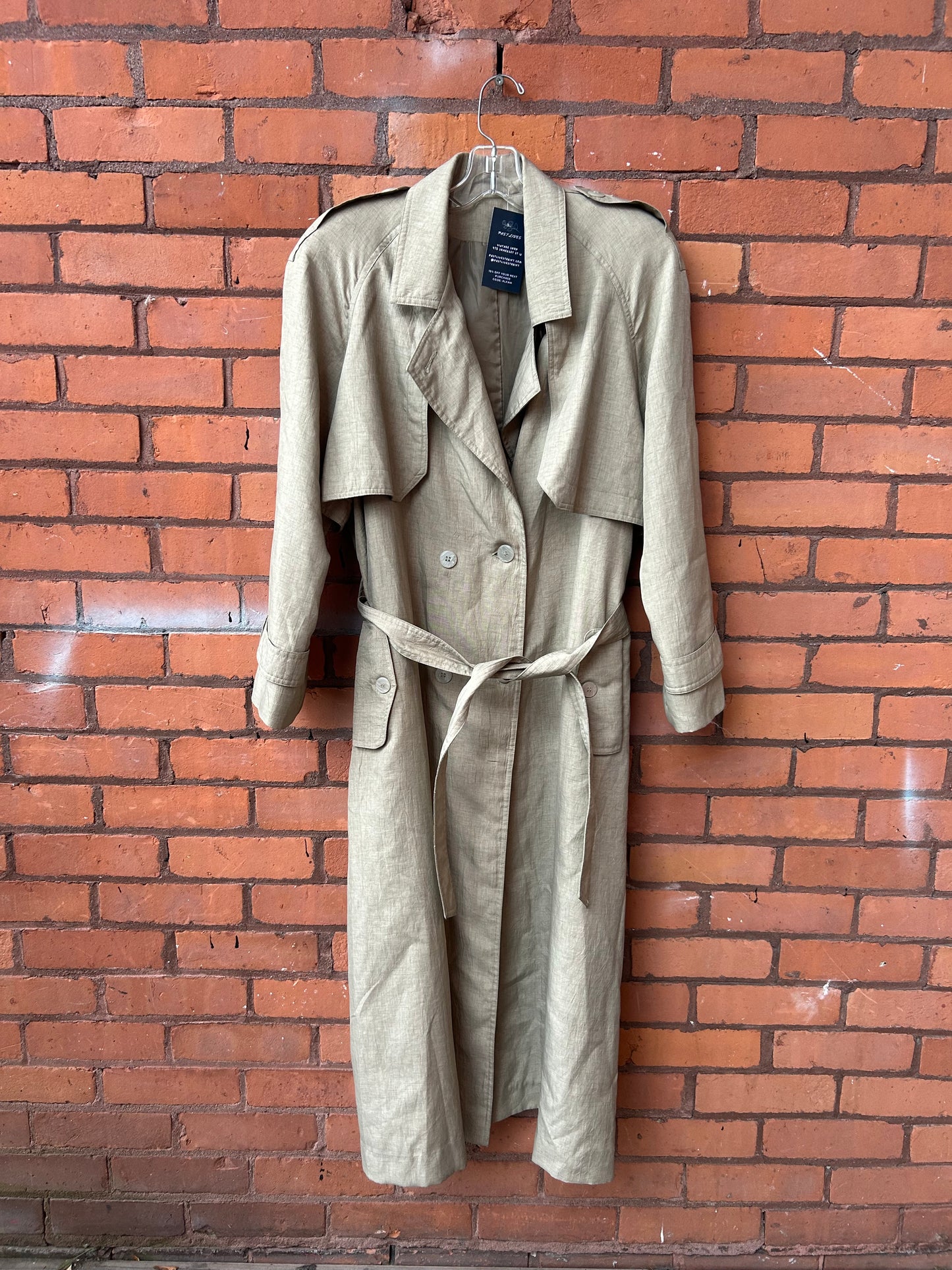 90’s Vintage Beige Double Breasted Trench Coat / Size M-L