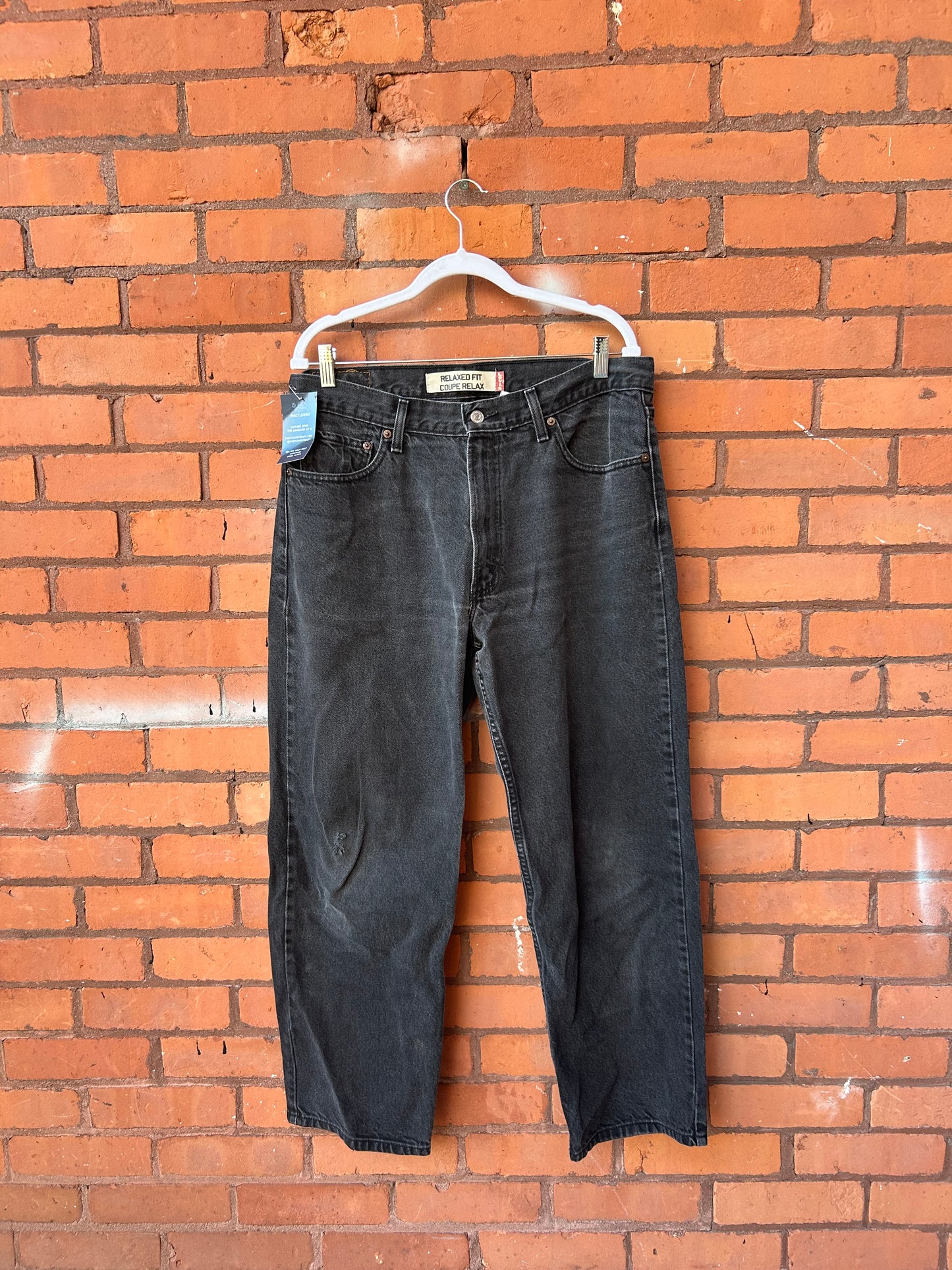 Y2K Vintage Levi’s 550 Distressed Black Baggy Jeans / 36 Waist