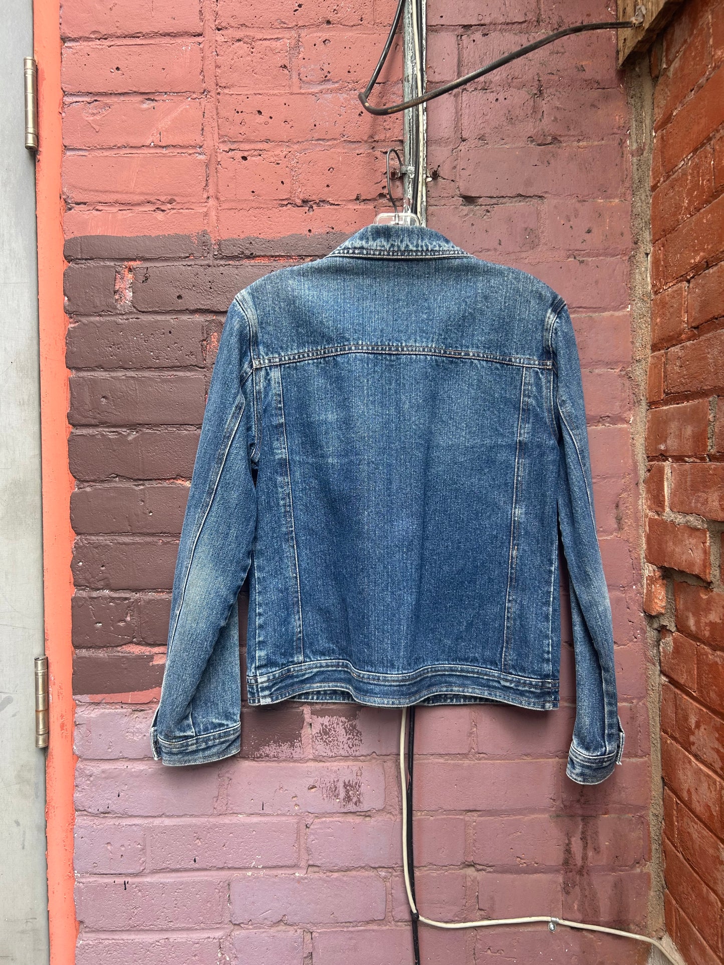 90’s Vintage Faded Blue Denim Jacket / Size M