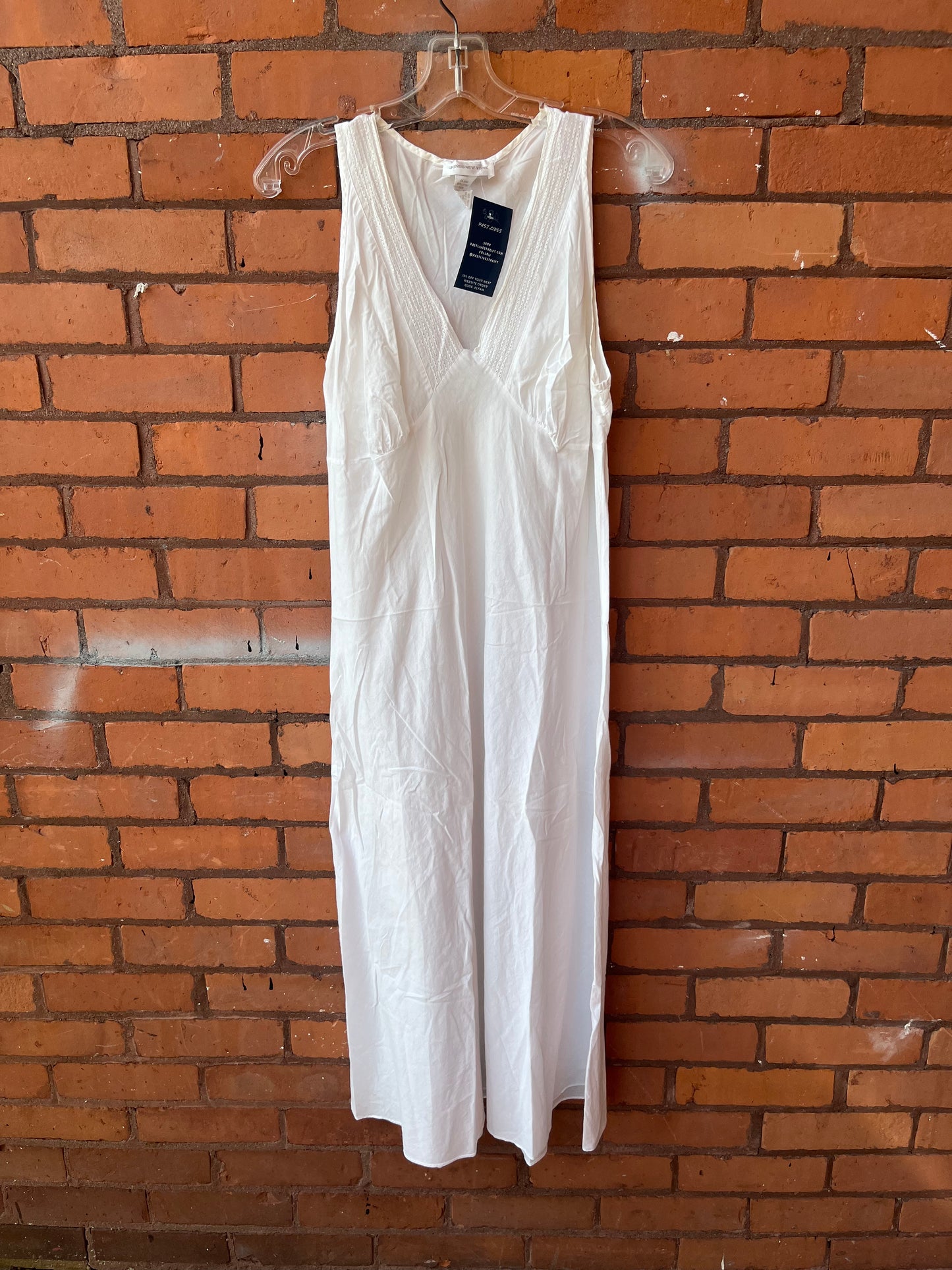 Y2K Vintage White Cotton V-Neck Maxi Dress / Size M