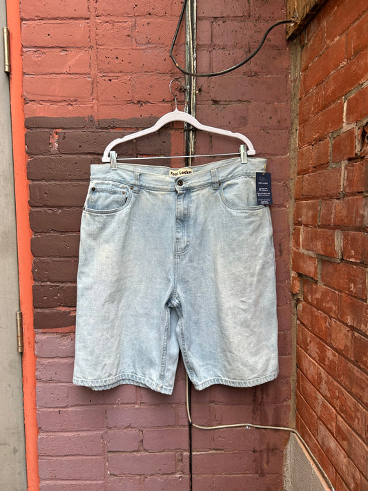 Y2K Vintage Light Wash Jorts / 38 Waist