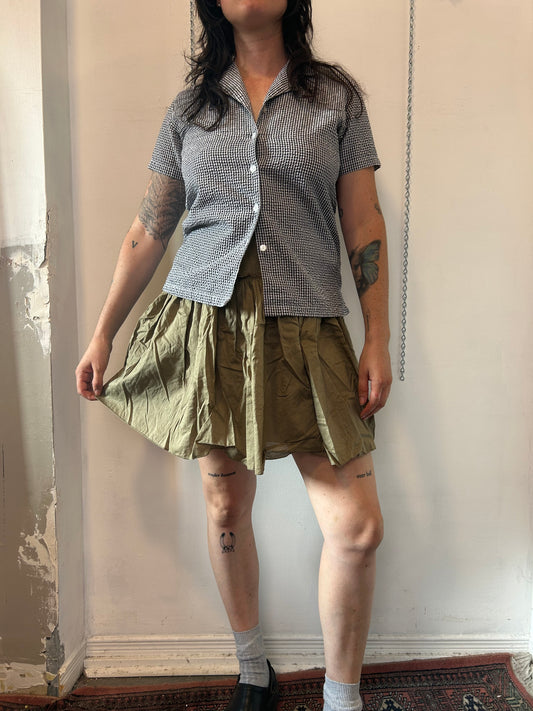 Y2K Vintage Gap Olive Green Tier Mini Skirt / 28 Waist