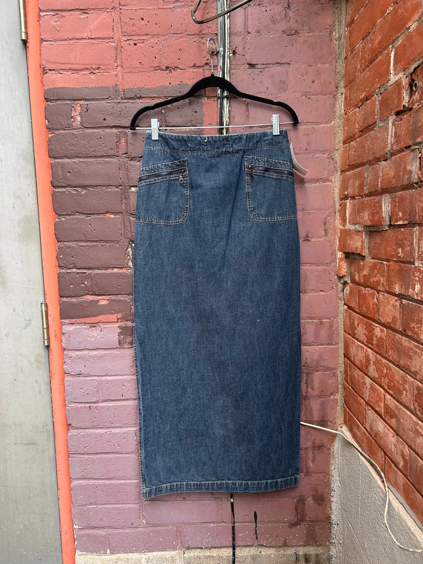 90's Vintage Low Rise Denim Maxi Skirt / 28 Waist