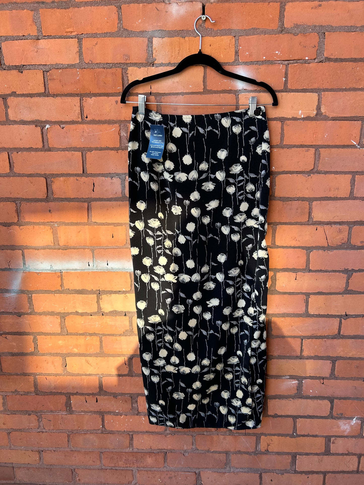 90’s Vintage Black & White Rose Print Wrap Maxi Skirt / 28 Waist