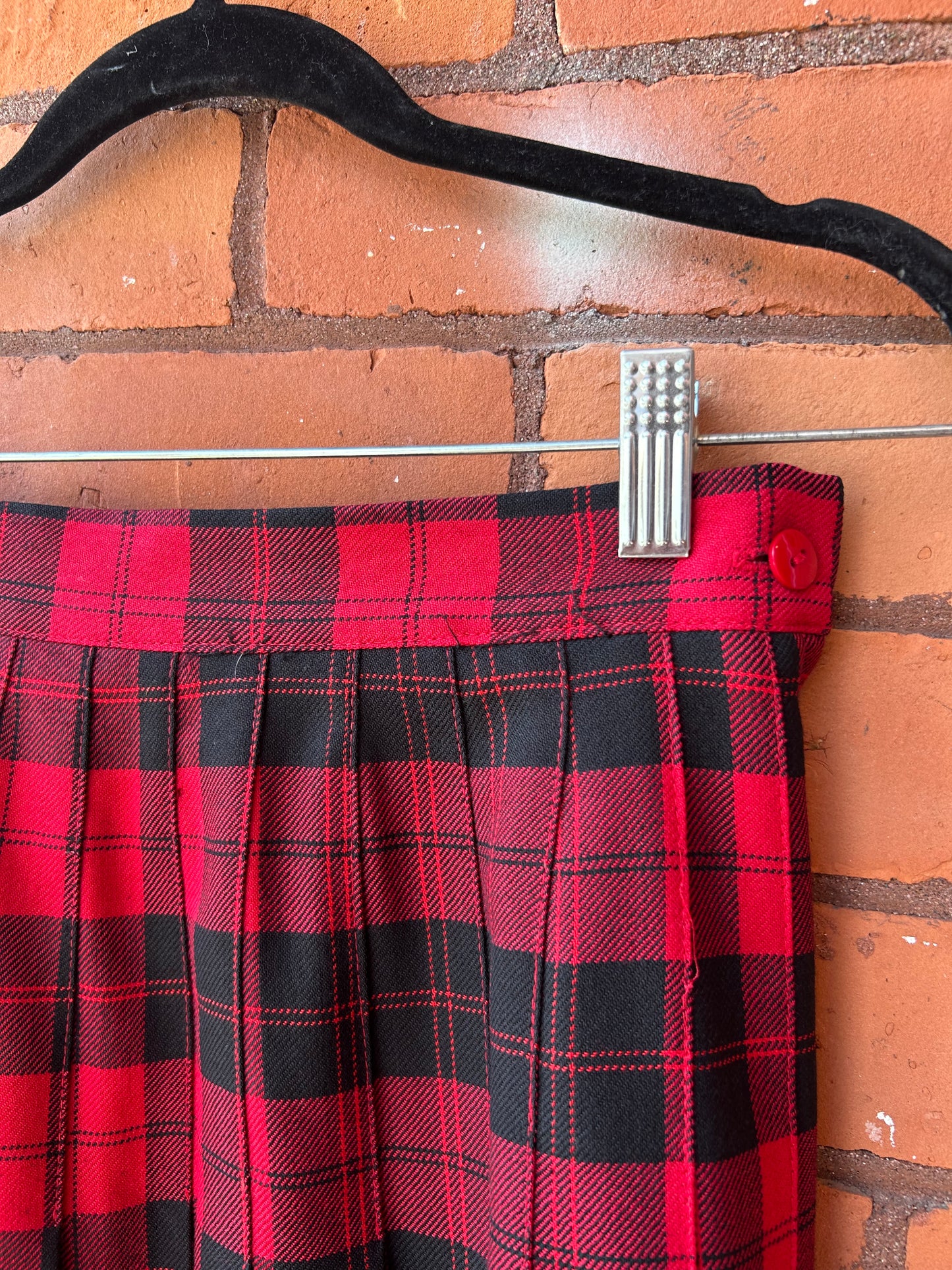 90’s Vintage Red & Black Tartan Wool Midi Skirt / 27 Waist