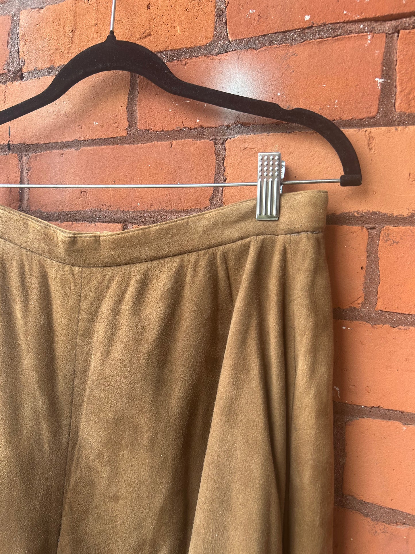 70's Vintage Brown Suede Culottes / 30 Waist