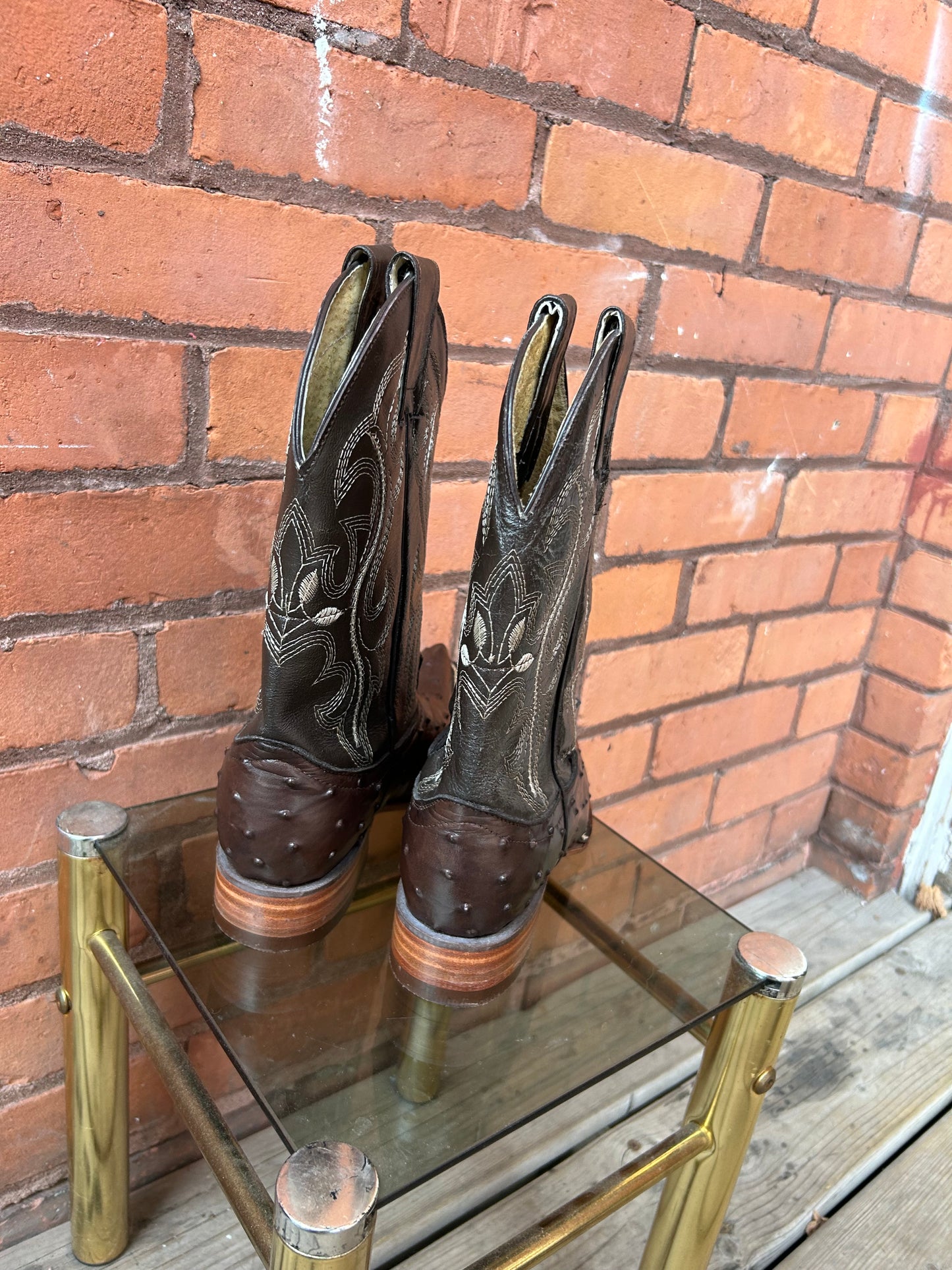 90’s Vintage Brown Ostrich Leather Cowboy Boots / Size 6.5