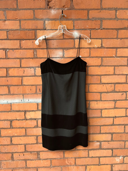 90’s Vintage Black Velvet Square Neck Mini Dress / Size 6